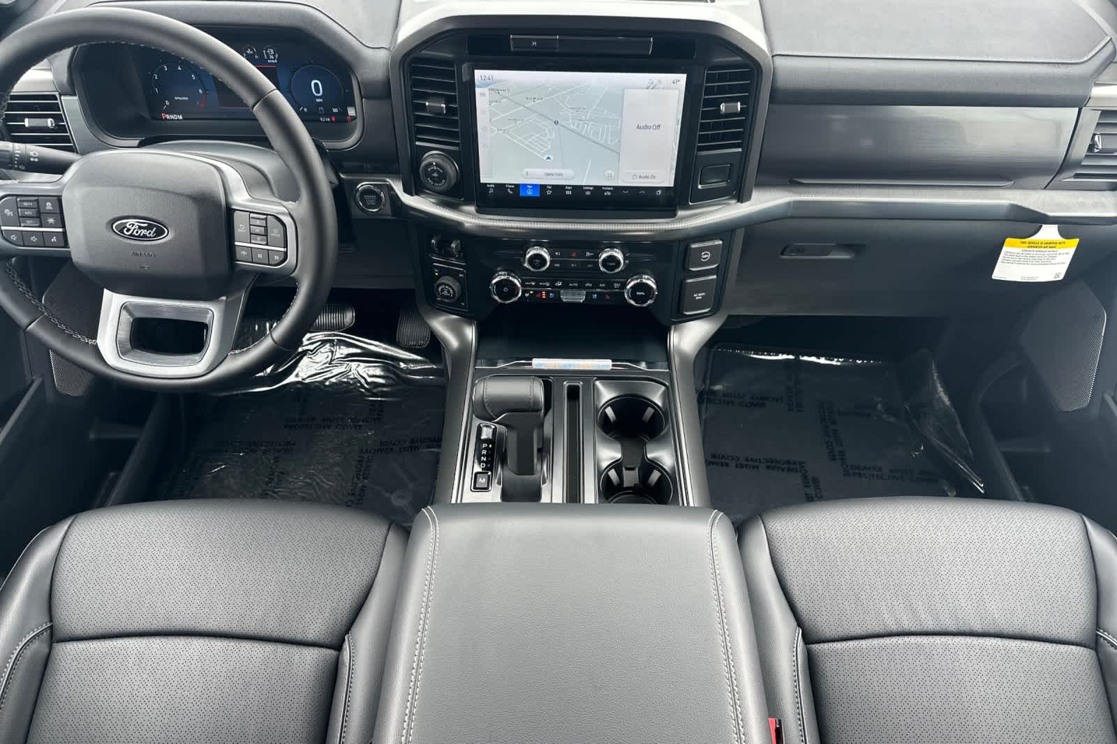 2025 Ford F-150 Lariat photo 3