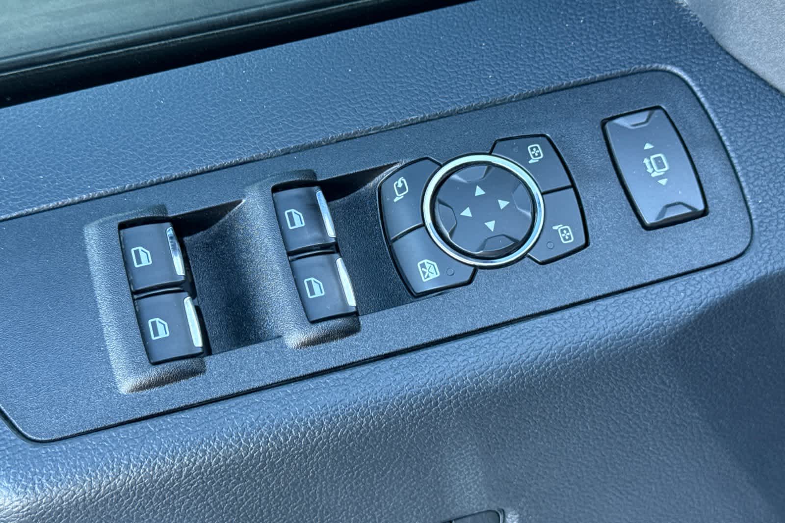 Thumbnail: 2022 Ford F-350 - 13