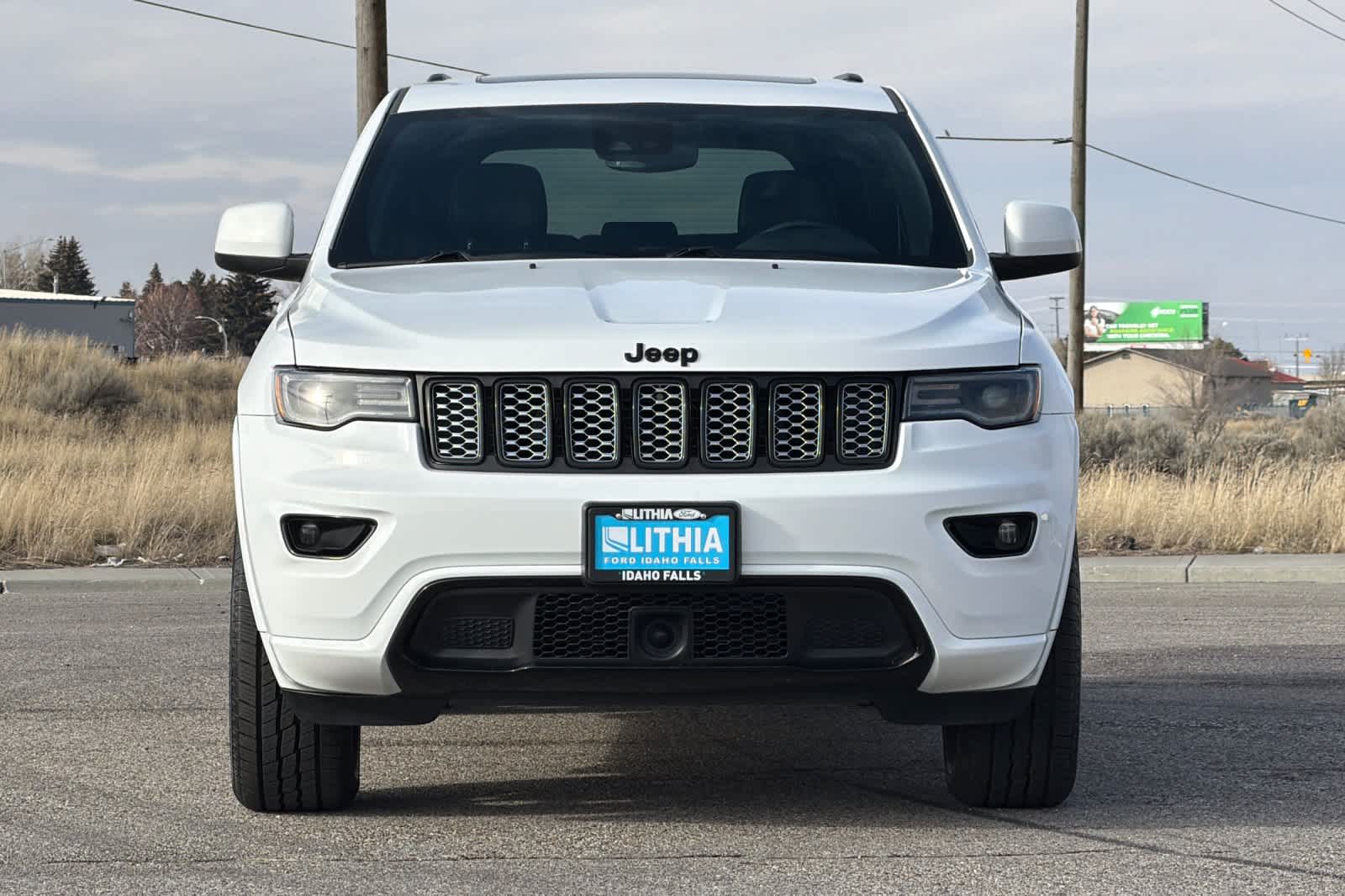 Thumbnail: 2020 Jeep Grand Cherokee - 10