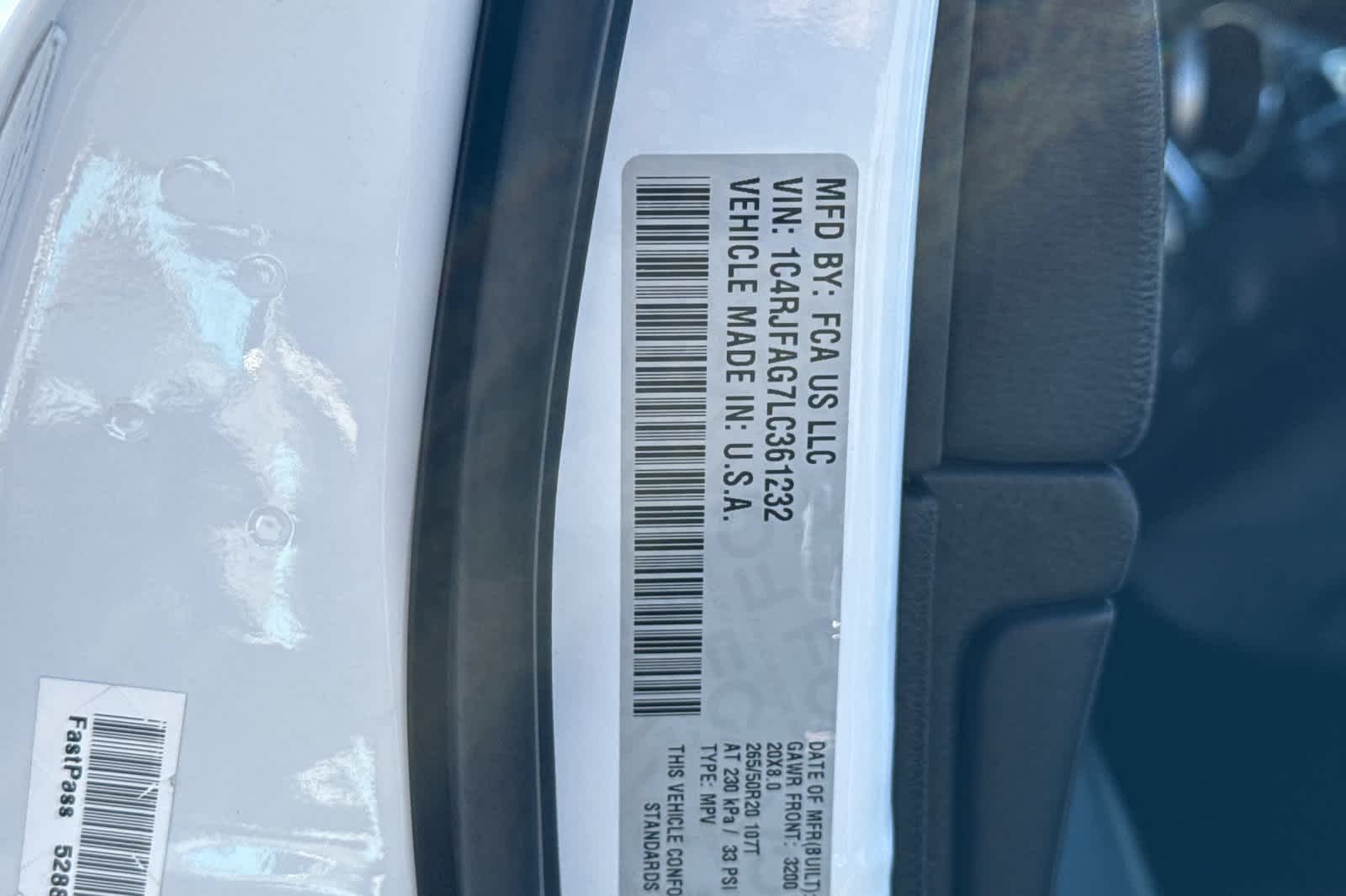 Thumbnail: 2020 Jeep Grand Cherokee - 30