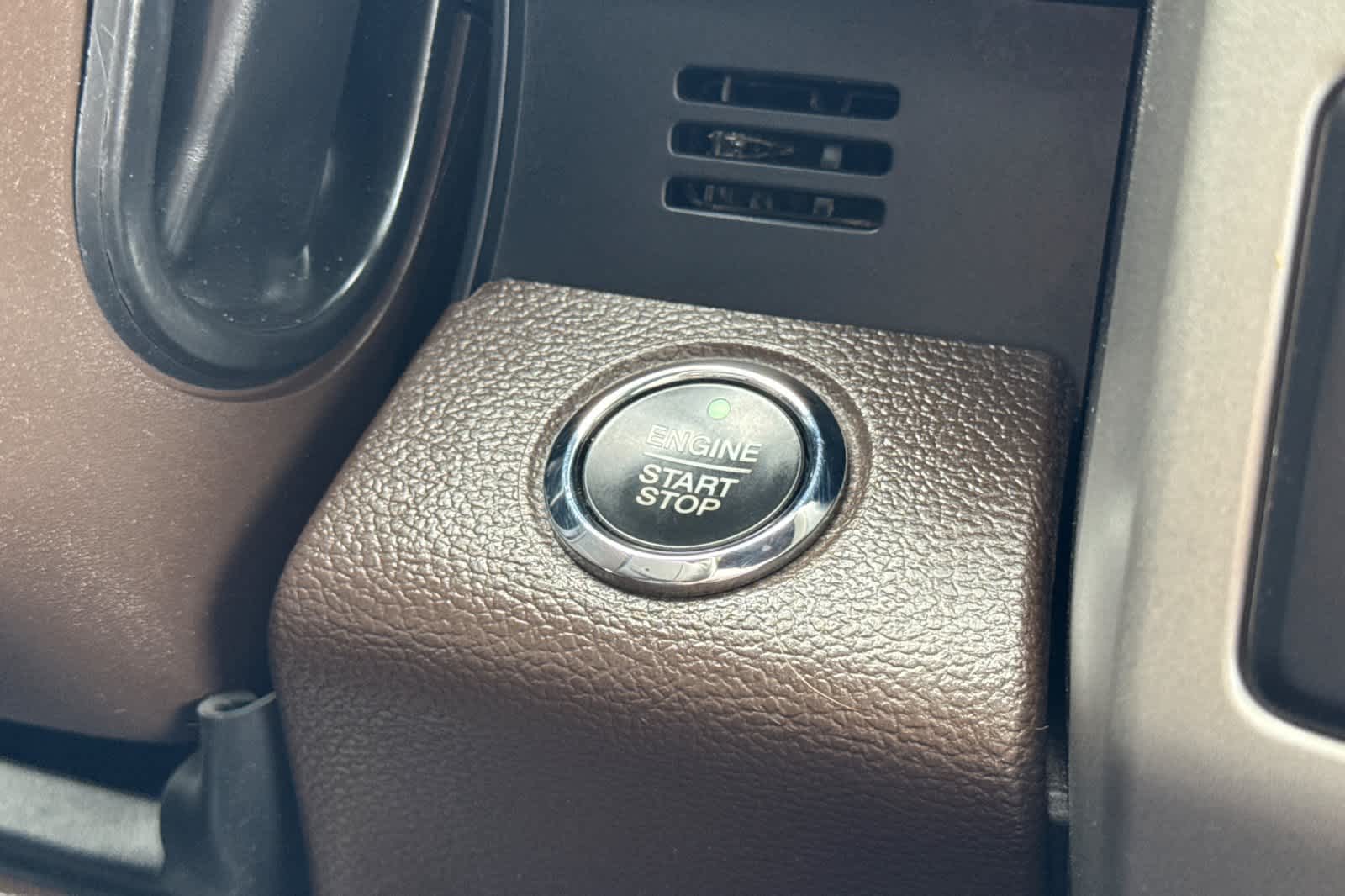 Thumbnail: 2020 Ford F-350 - 22