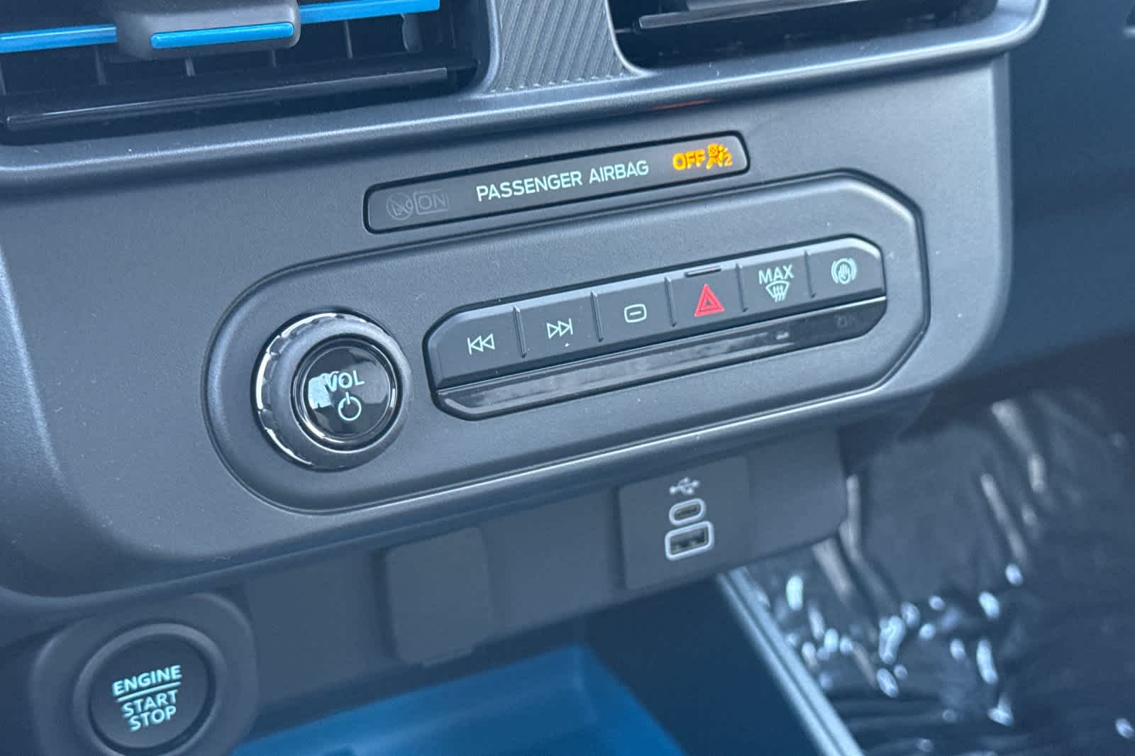 Thumbnail: 2026 Ford Maverick - 19