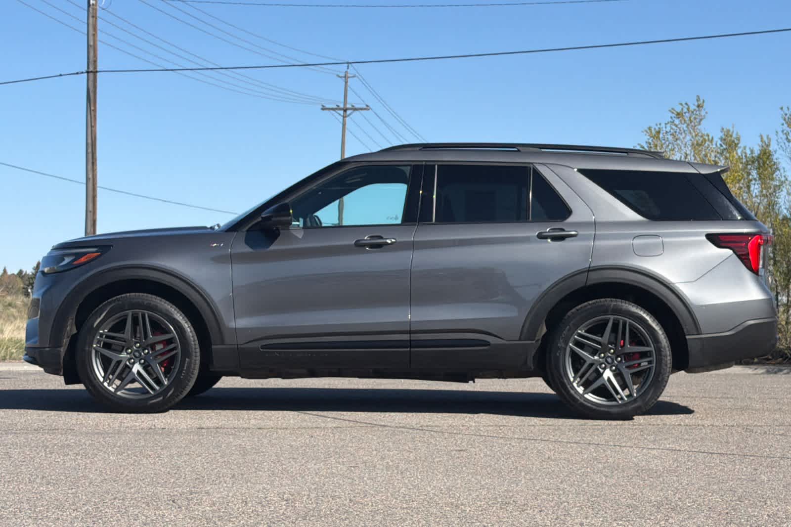 Thumbnail: 2025 Ford Explorer - 5