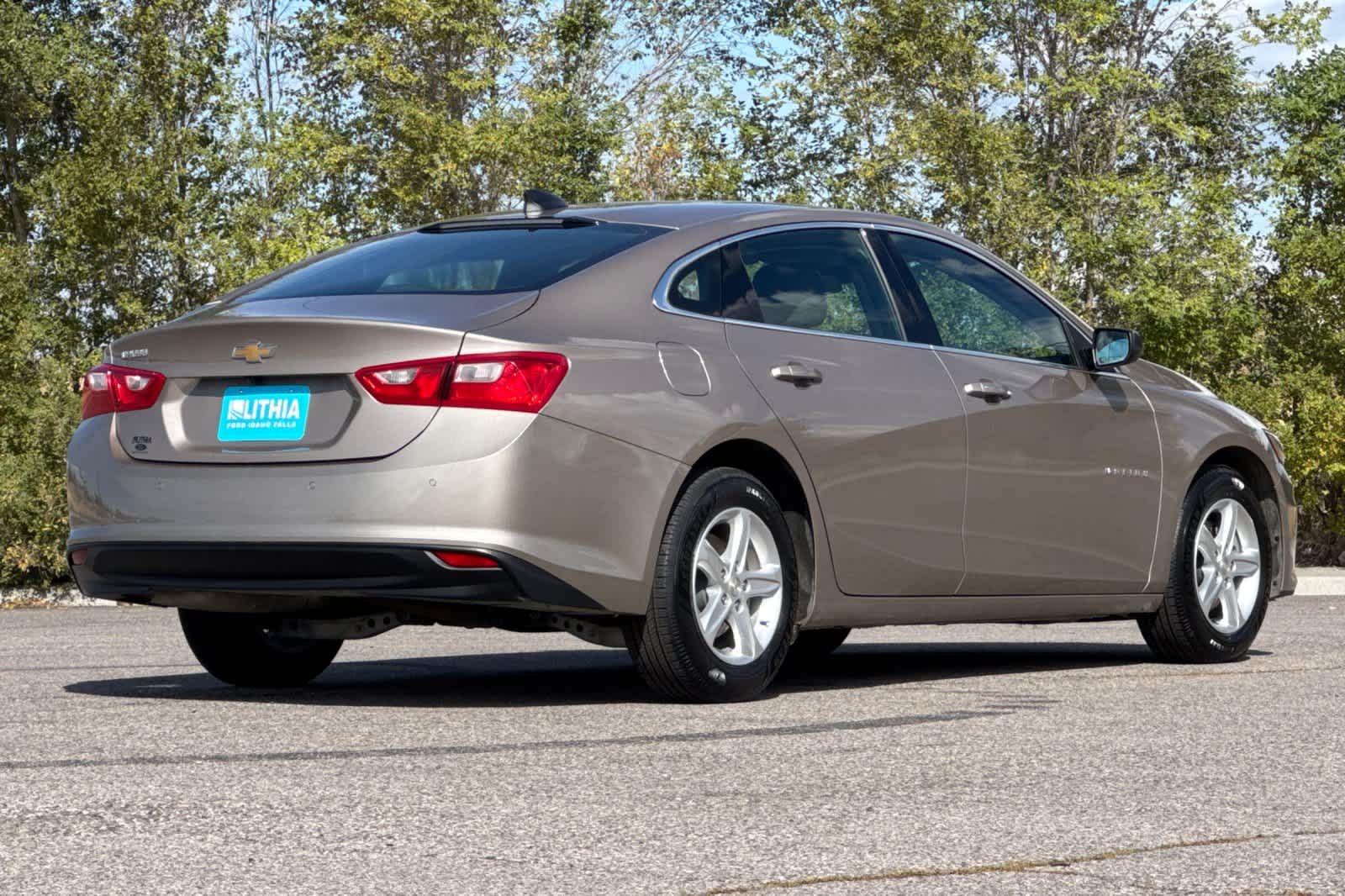 Thumbnail: 2024 Chevrolet Malibu - 2