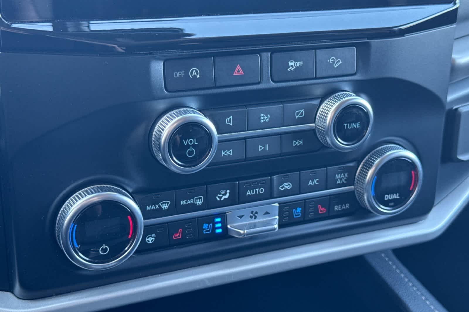 Thumbnail: 2024 Ford Expedition MAX - 22