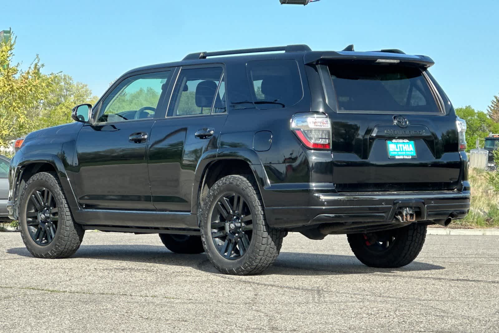 Thumbnail: 2020 Toyota 4Runner - 6