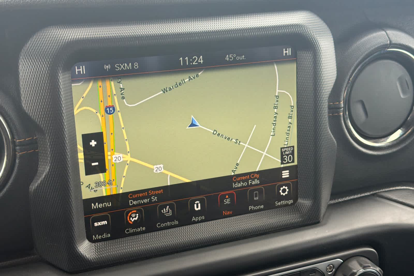 Thumbnail: 2022 Jeep Gladiator - 18