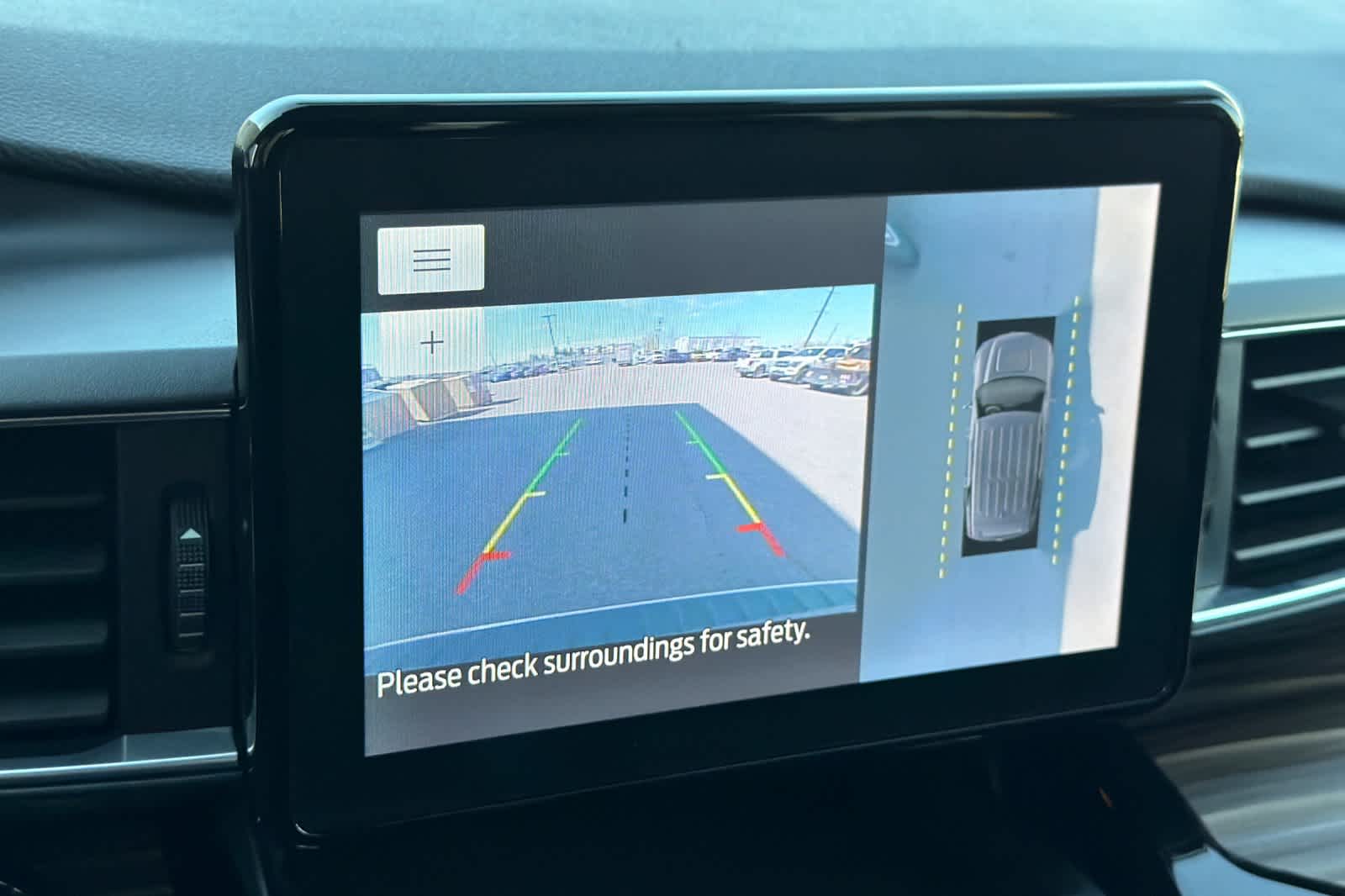 Thumbnail: 2023 Ford Explorer - 21