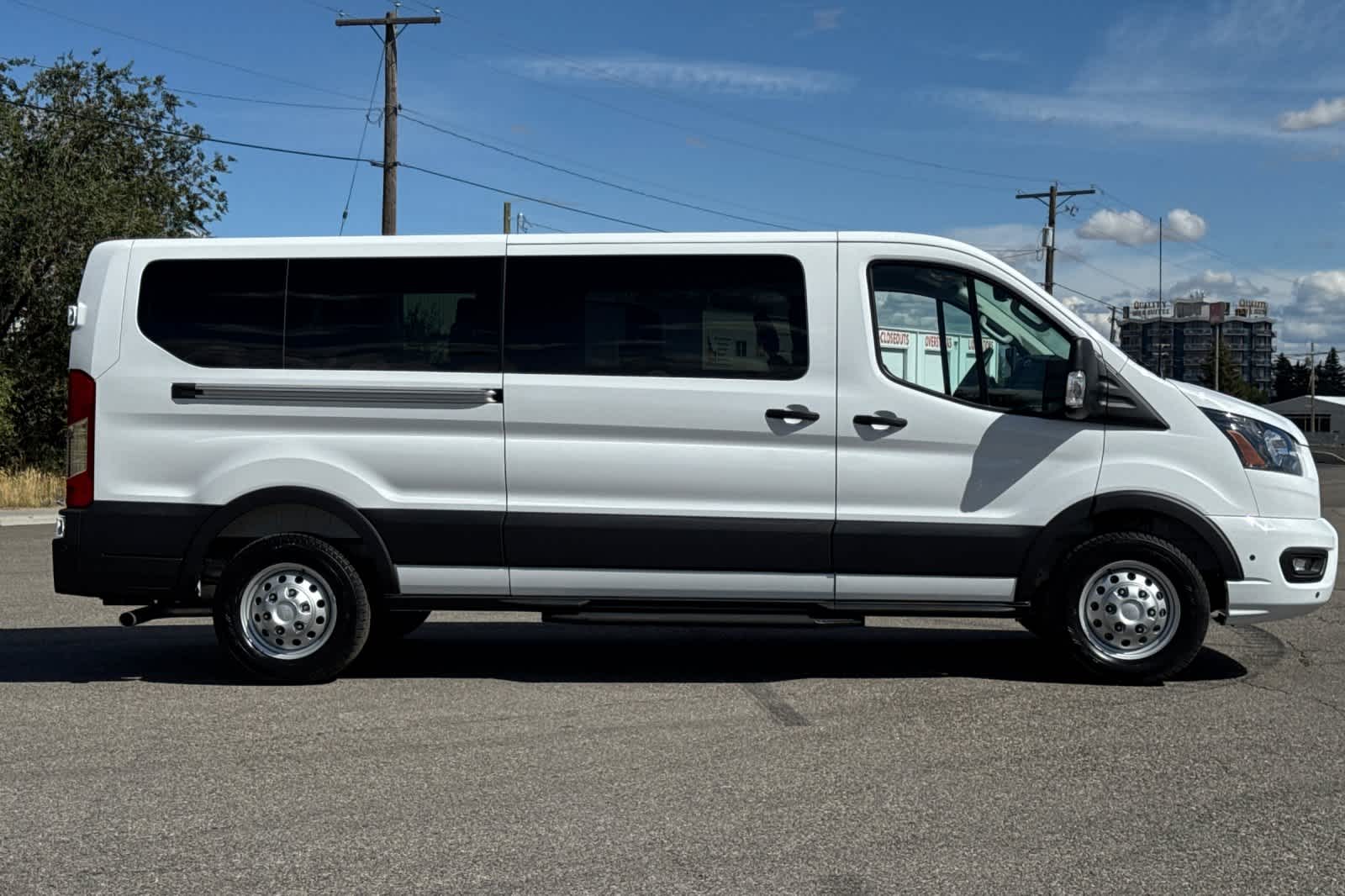 Thumbnail: 2025 Ford Econoline - 8