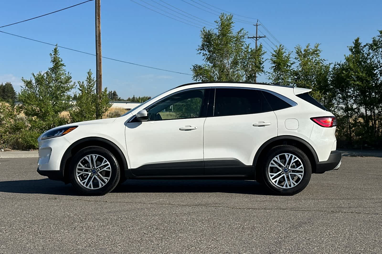 Thumbnail: 2021 Ford Escape - 5