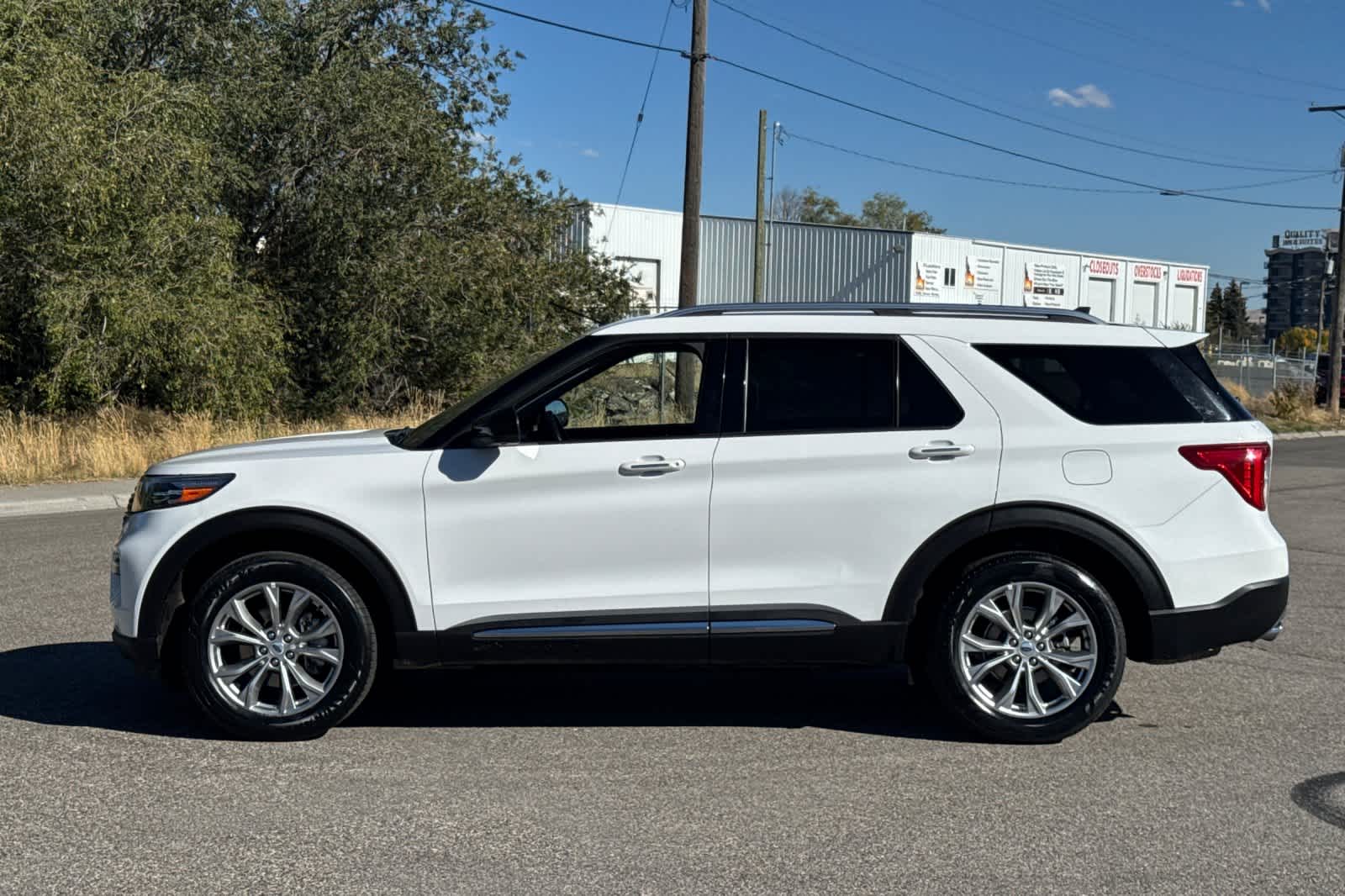 Thumbnail: 2023 Ford Explorer - 5