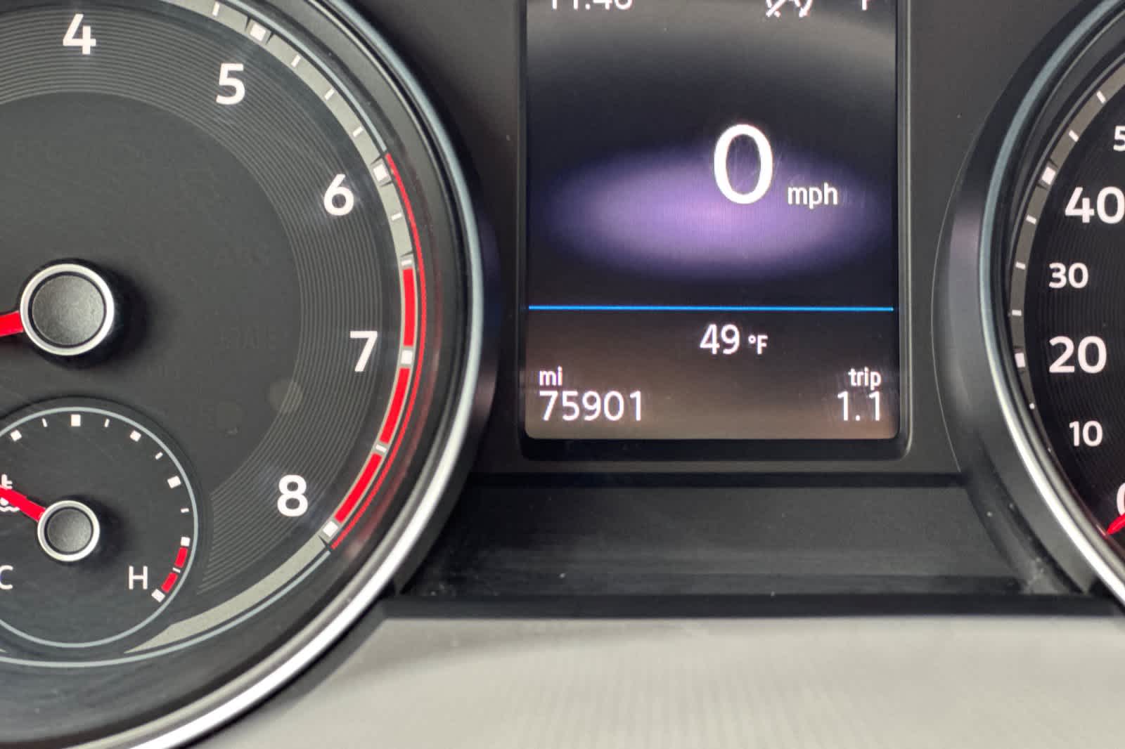 Thumbnail: 2021 Volkswagen Atlas - 24