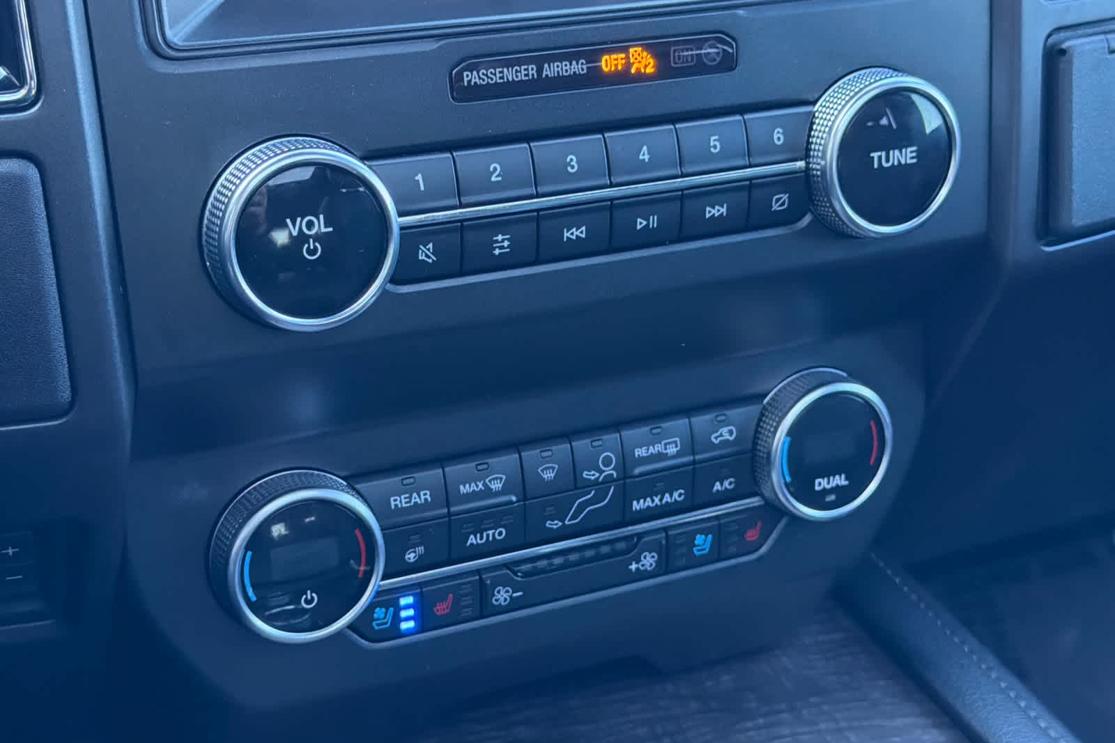 Thumbnail: 2020 Ford Expedition MAX - 23
