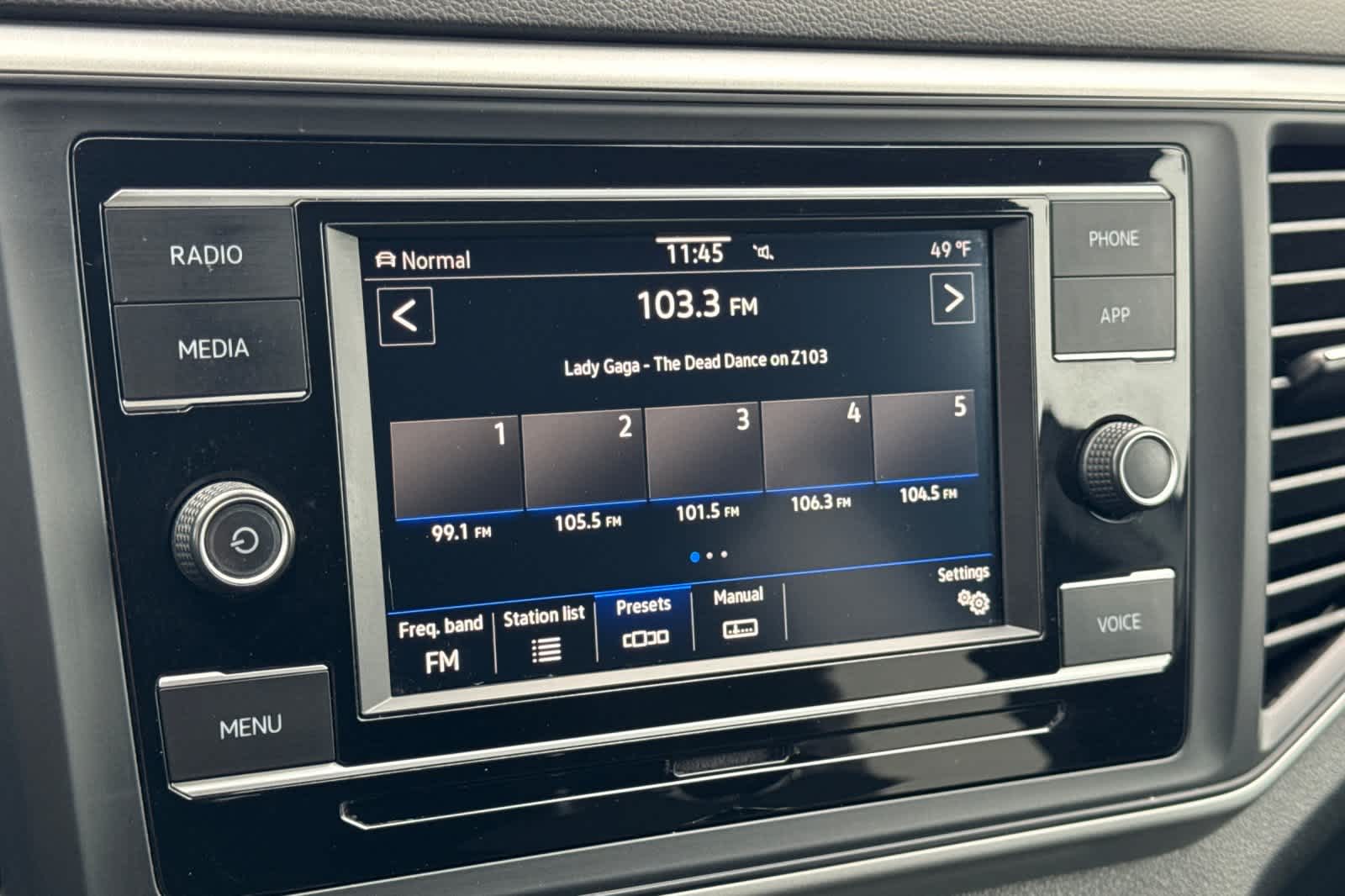 Thumbnail: 2021 Volkswagen Atlas - 18