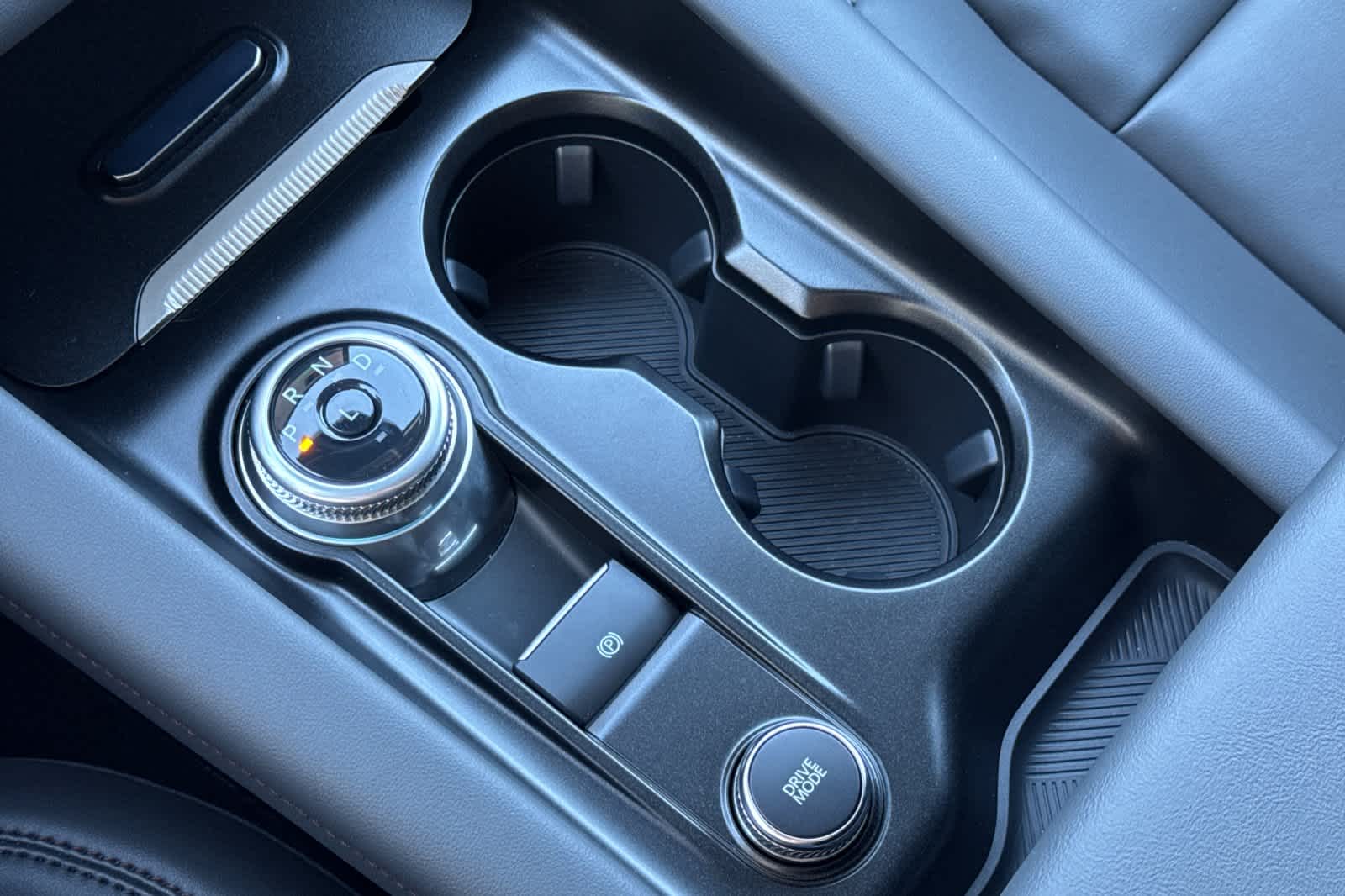 Thumbnail: 2025 Ford Explorer - 23