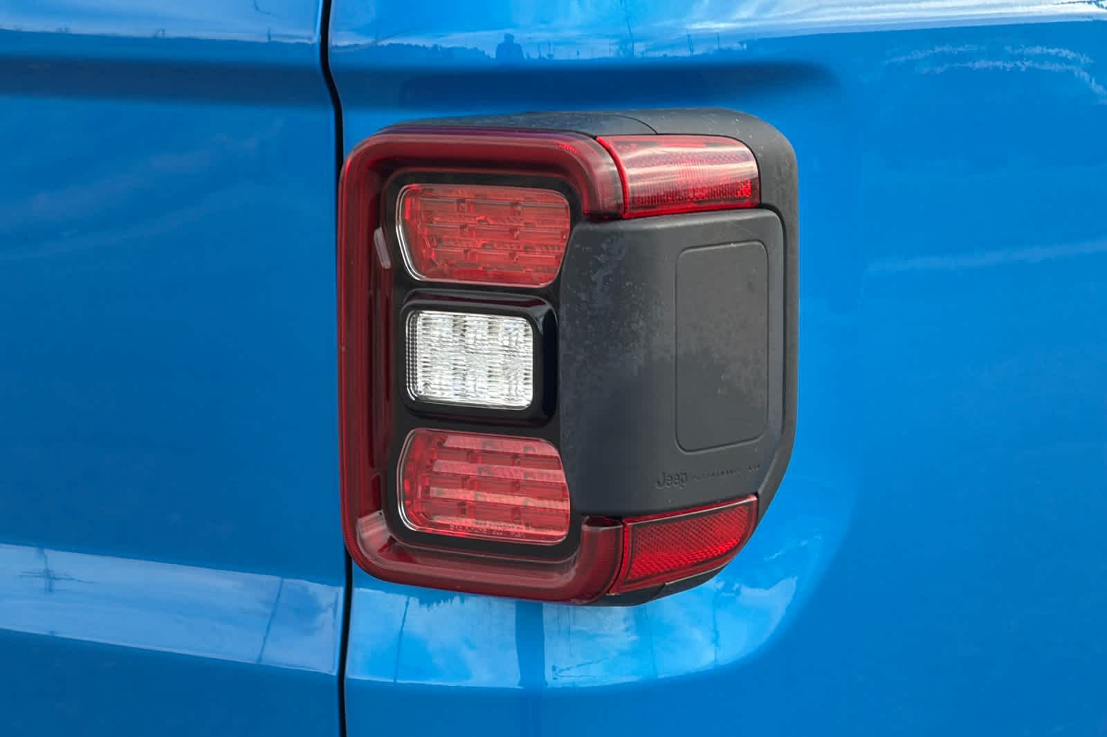 Thumbnail: 2022 Jeep Gladiator - 27