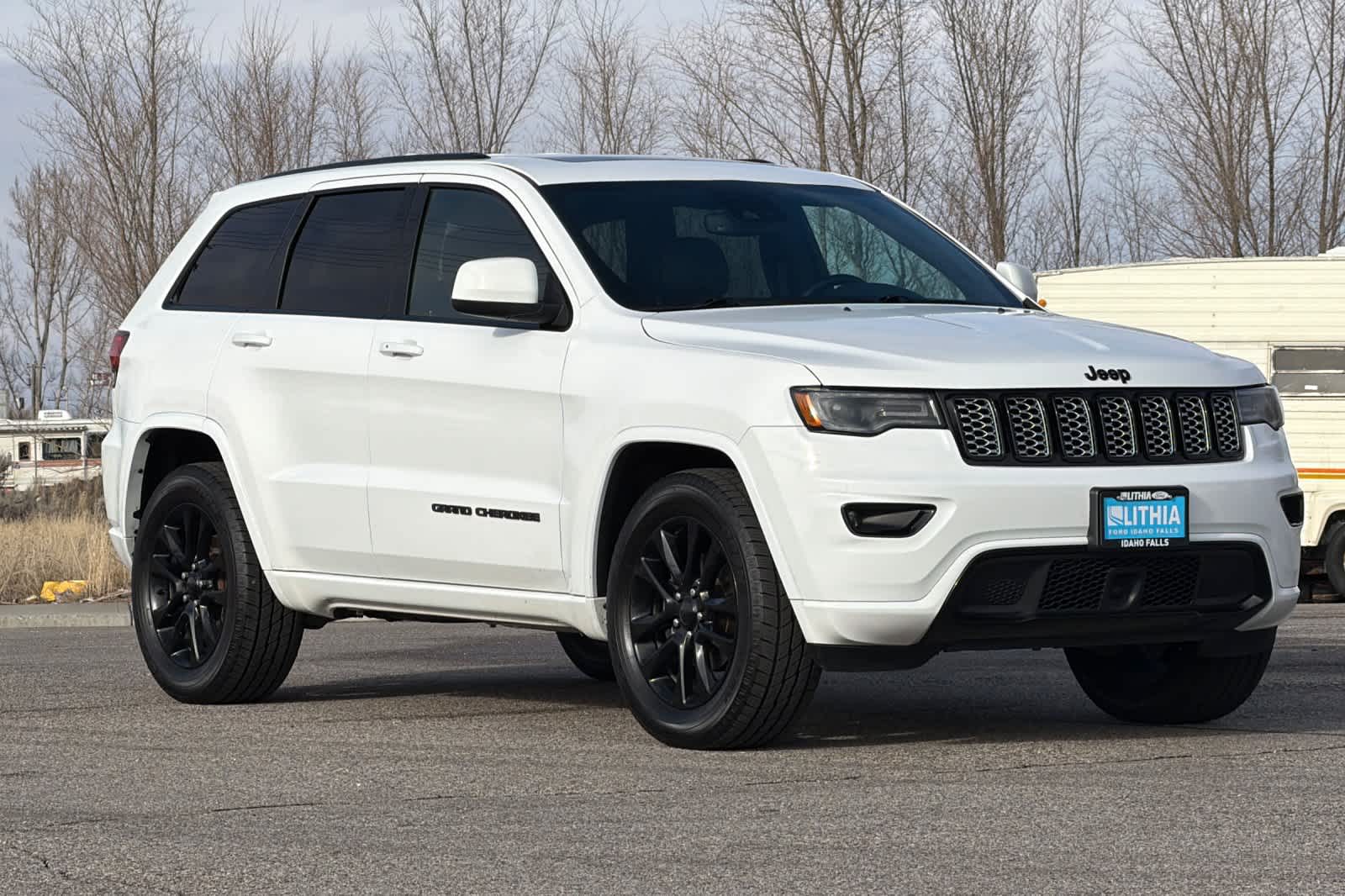 Thumbnail: 2020 Jeep Grand Cherokee - 9