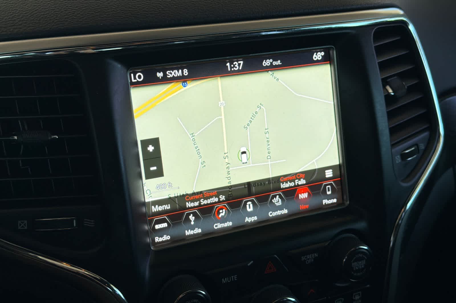 Thumbnail: 2018 Jeep Grand Cherokee - 19
