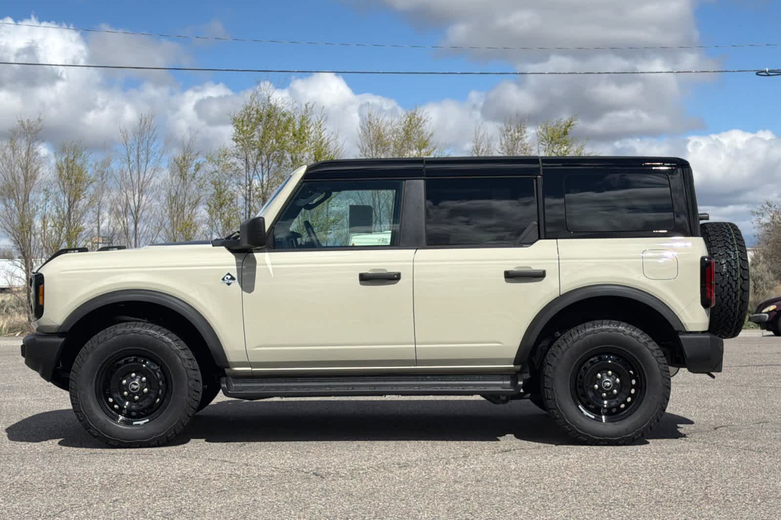 Thumbnail: 2026 Ford Bronco - 5