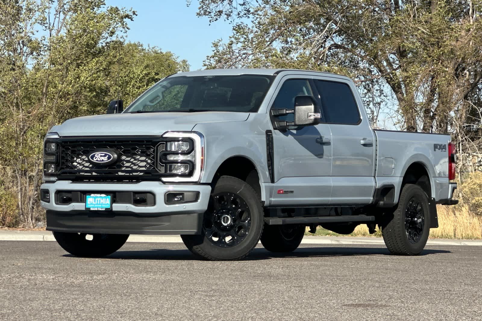 2027 Ford F-250 F-250&reg; Lariat&reg; Truck Crew Cab