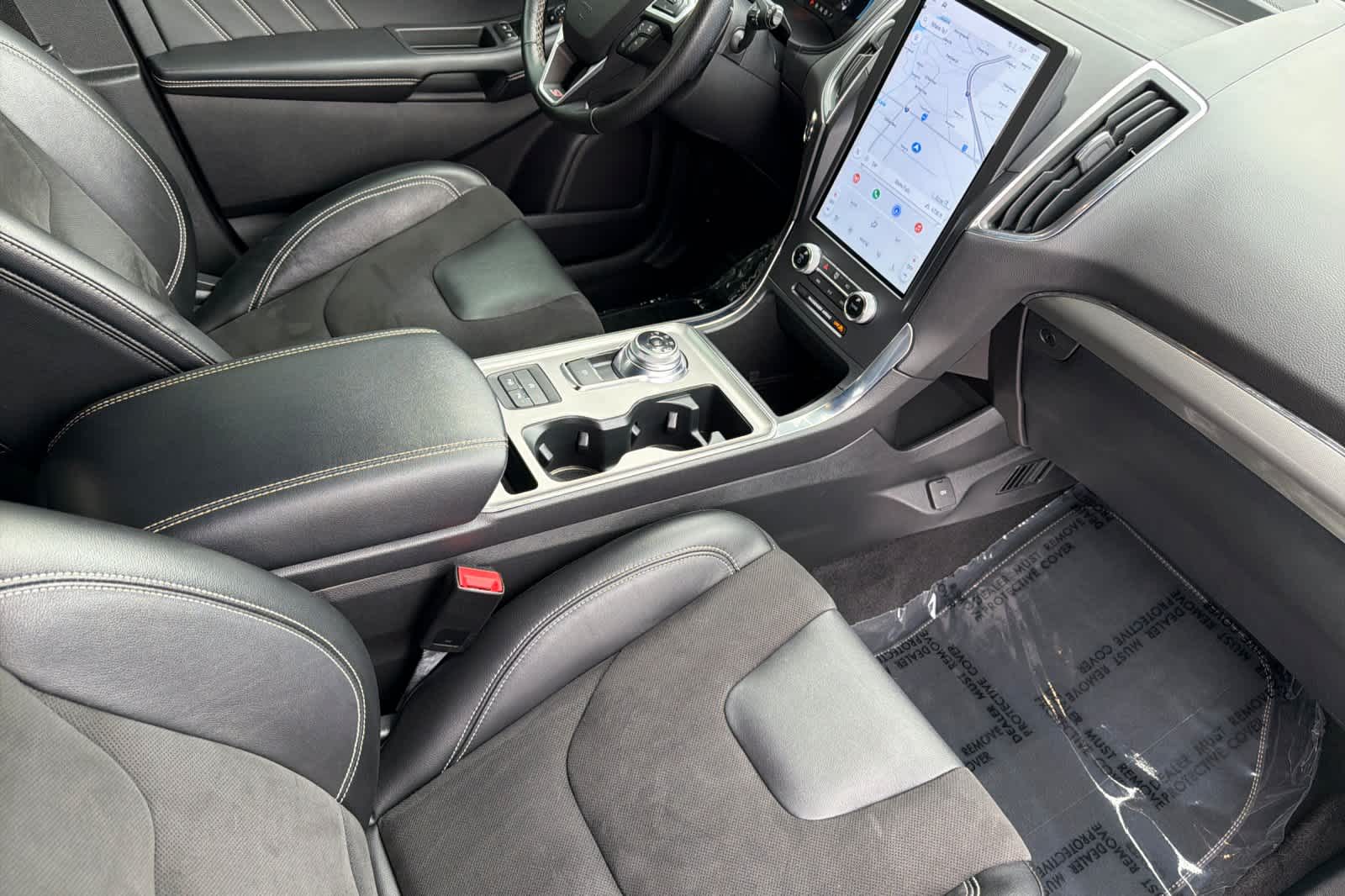 Thumbnail: 2022 Ford Edge - 16