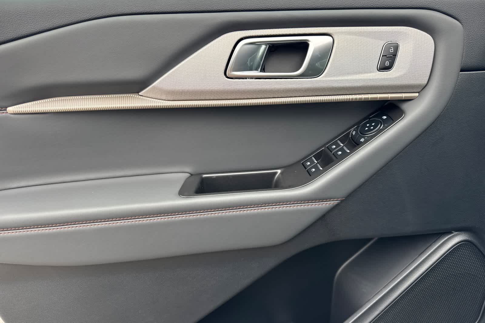 Thumbnail: 2026 Ford Explorer - 12