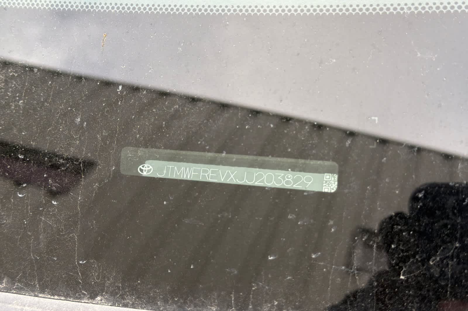 Thumbnail: 2018 Toyota RAV4 - 2