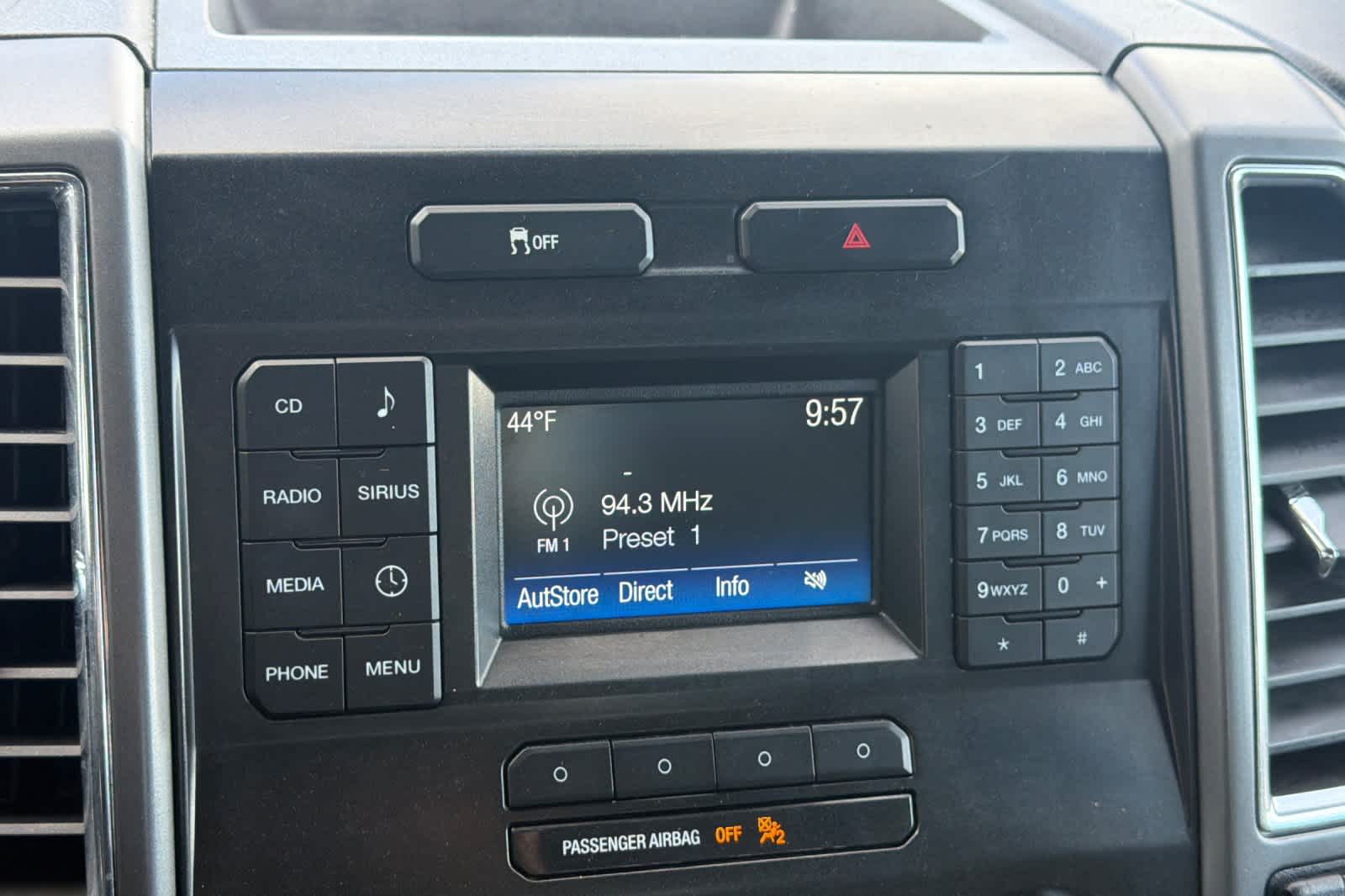 Thumbnail: 2016 Ford F-150 - 17