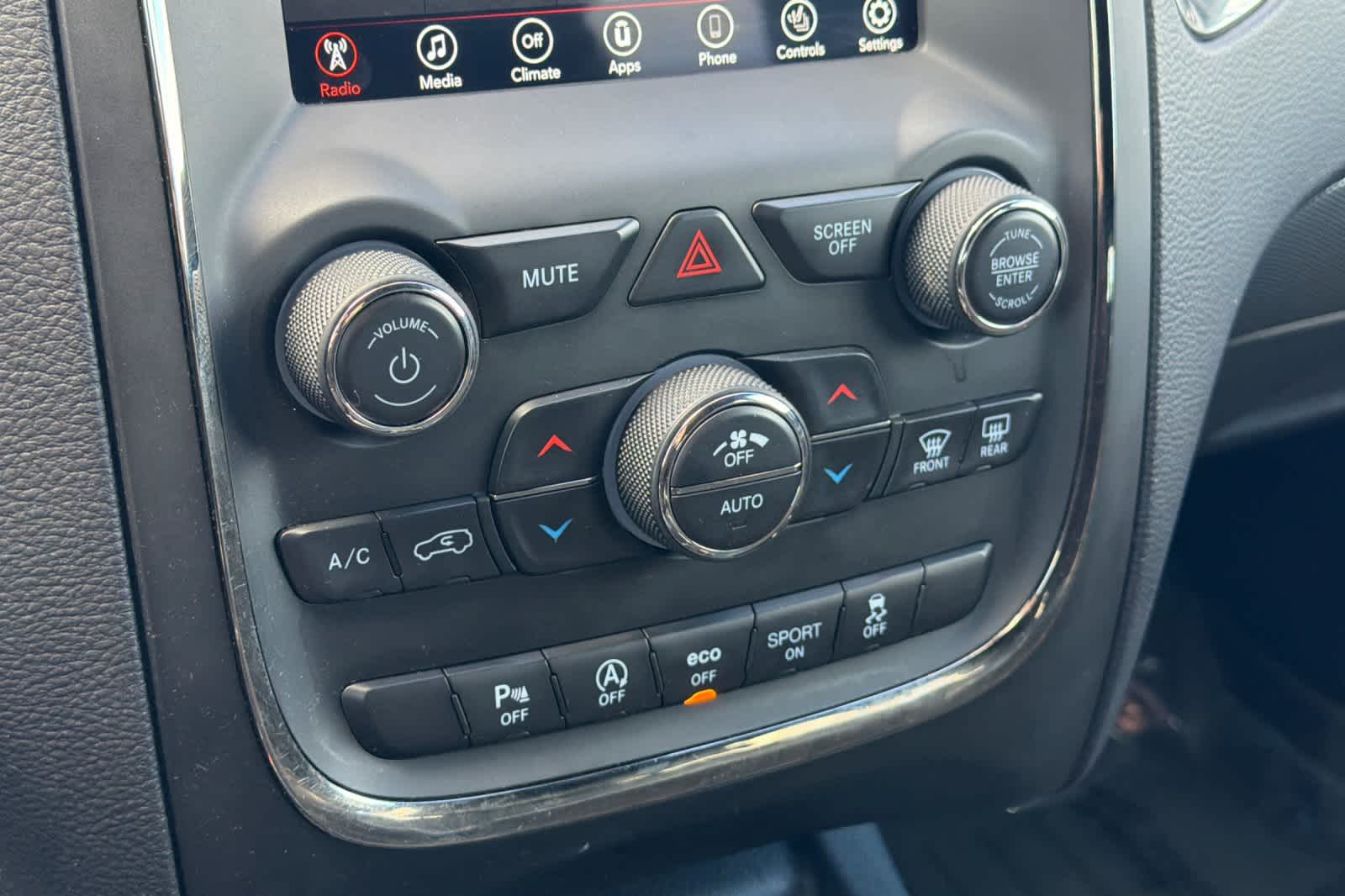 Thumbnail: 2020 Dodge Durango - 21