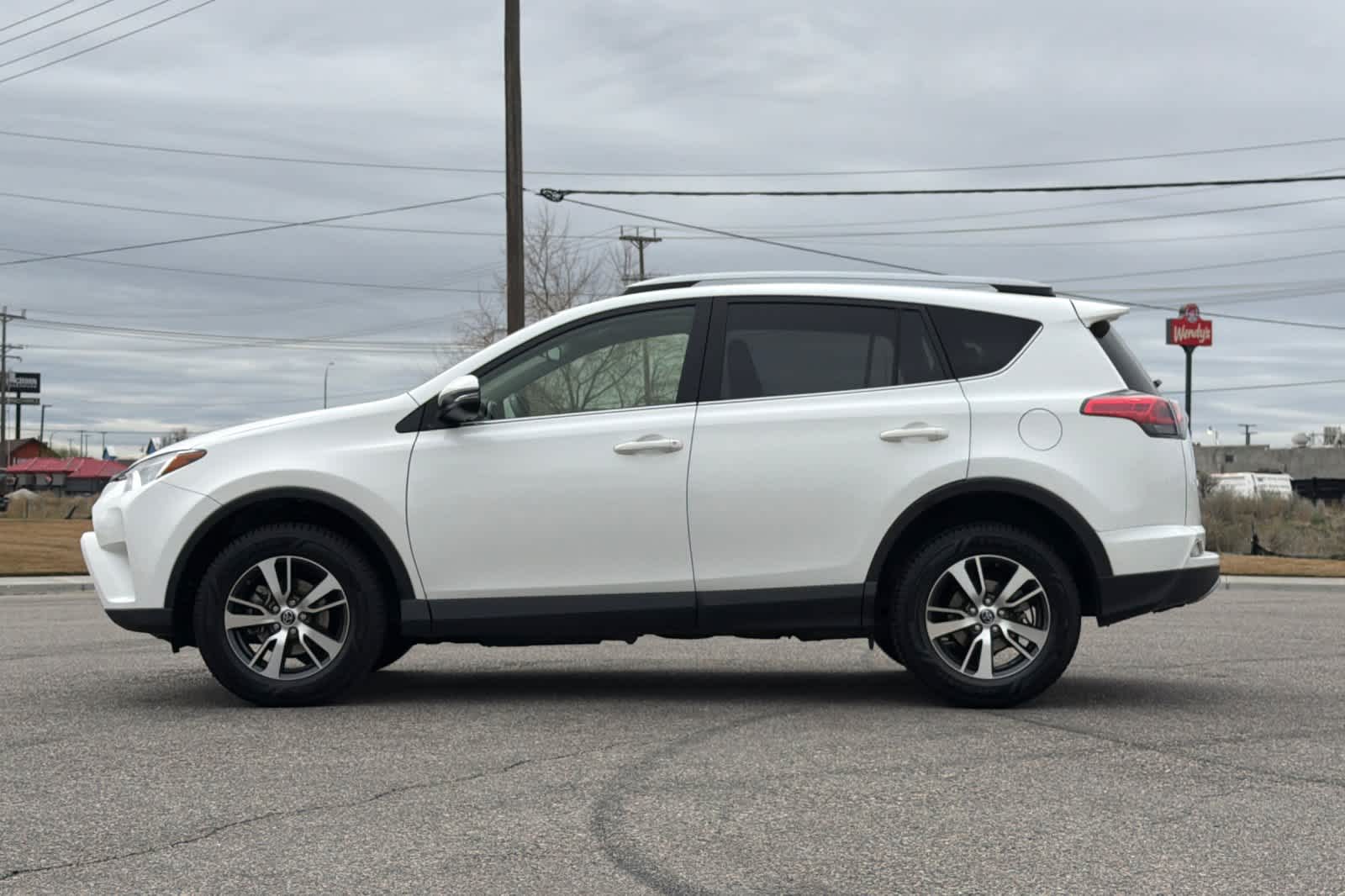 Thumbnail: 2018 Toyota RAV4 - 5