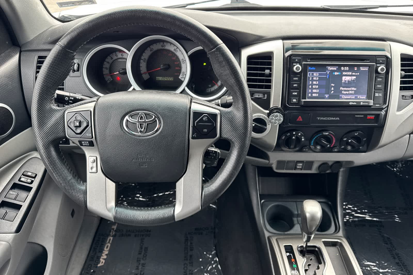 Thumbnail: 2015 Toyota Tacoma - 14