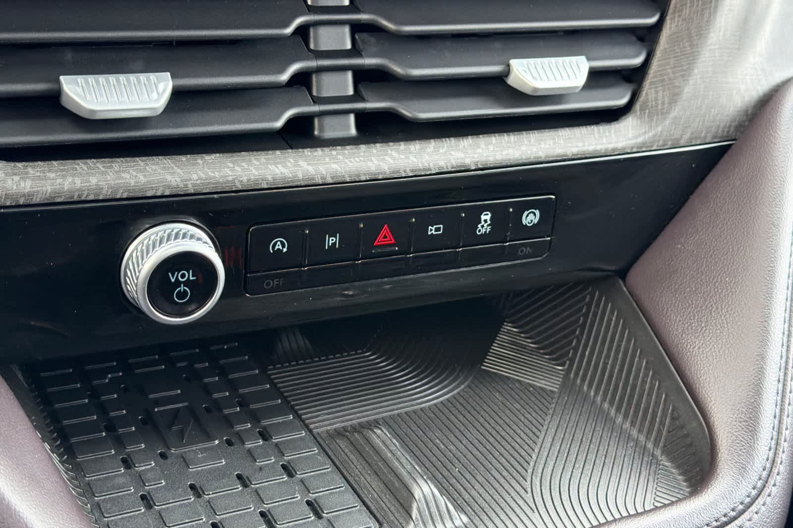 Thumbnail: 2025 Ford Explorer - 22