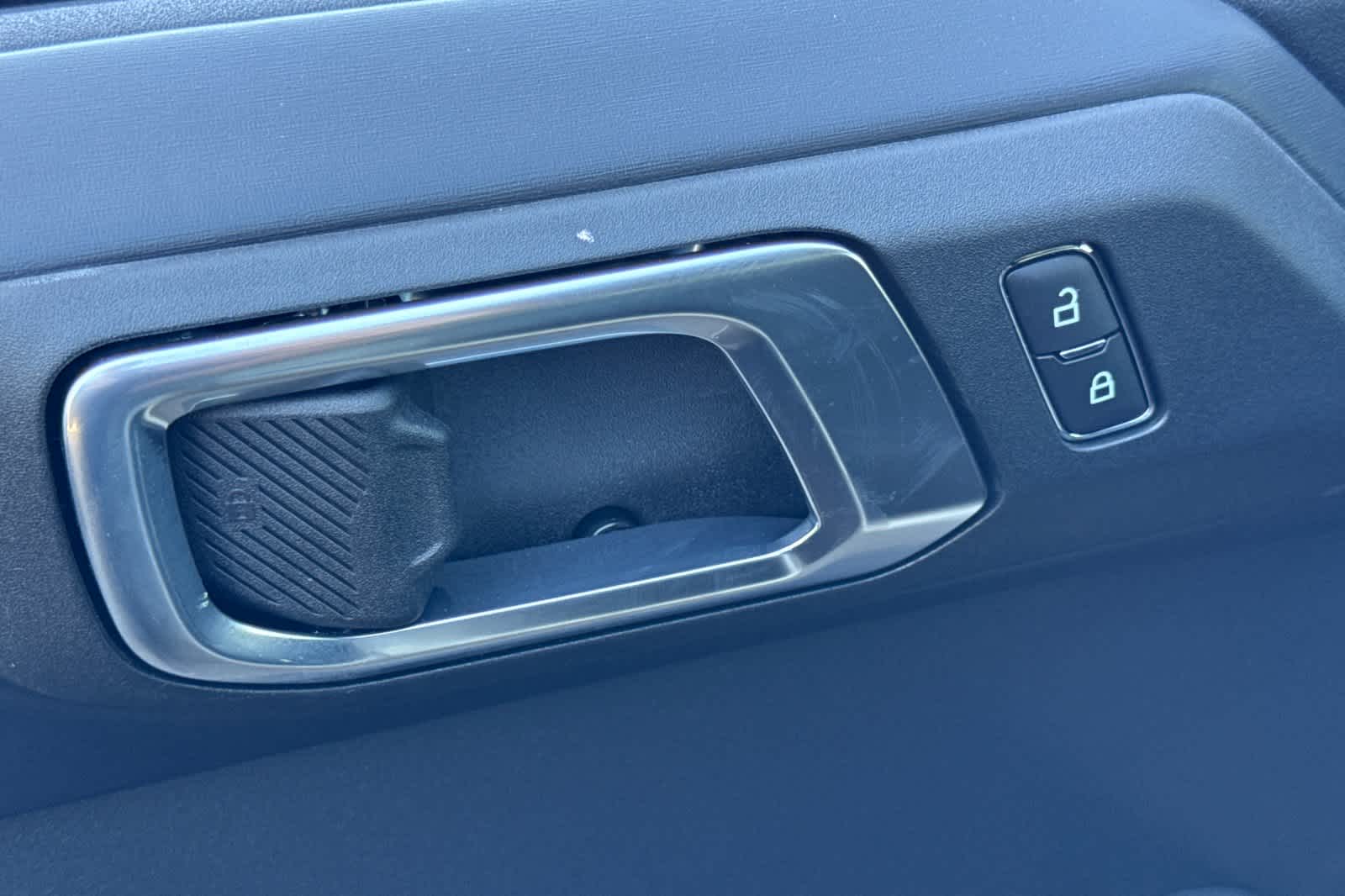 Thumbnail: 2025 Ford Bronco - 13