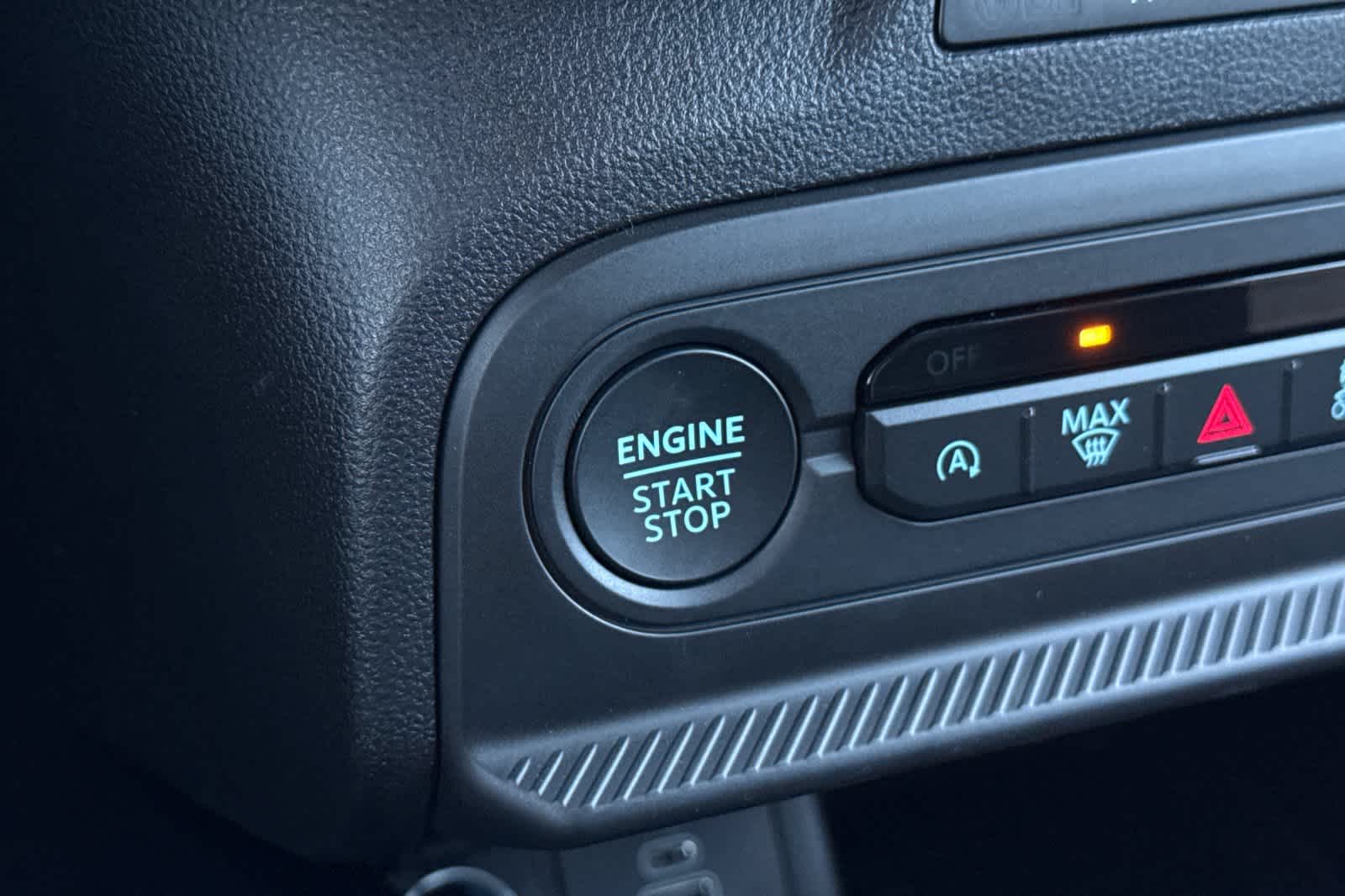 Thumbnail: 2025 Ford Bronco Sport - 22