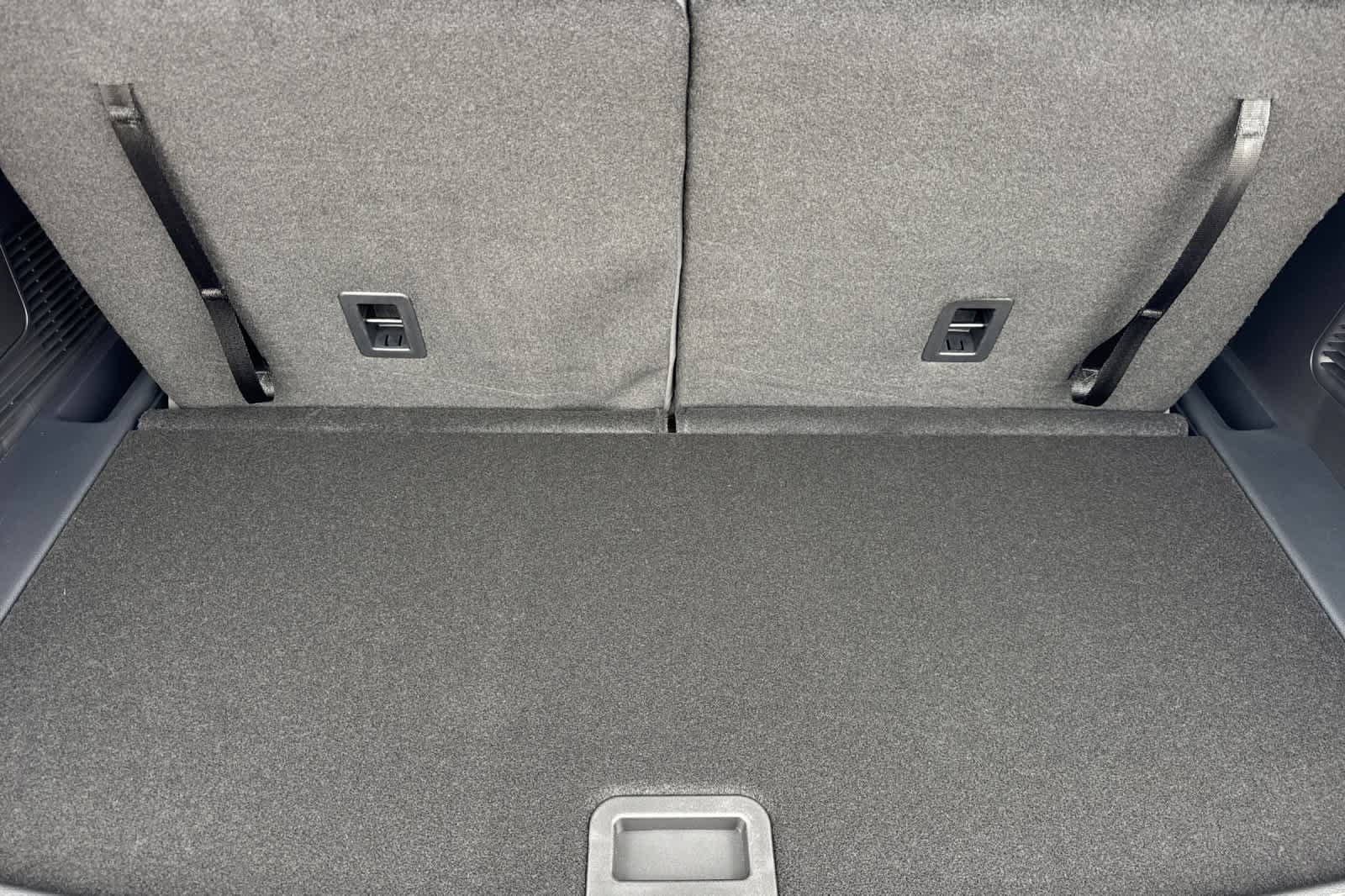 Thumbnail: 2026 Ford Explorer - 16