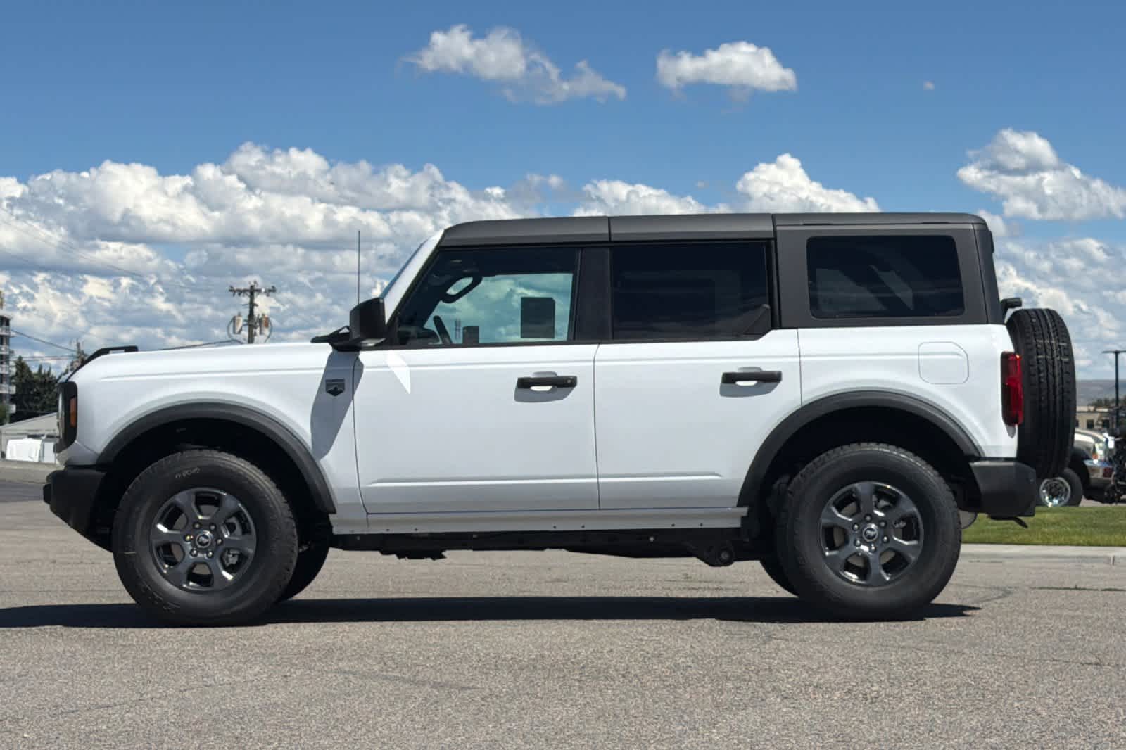 Thumbnail: 2026 Ford Bronco - 5