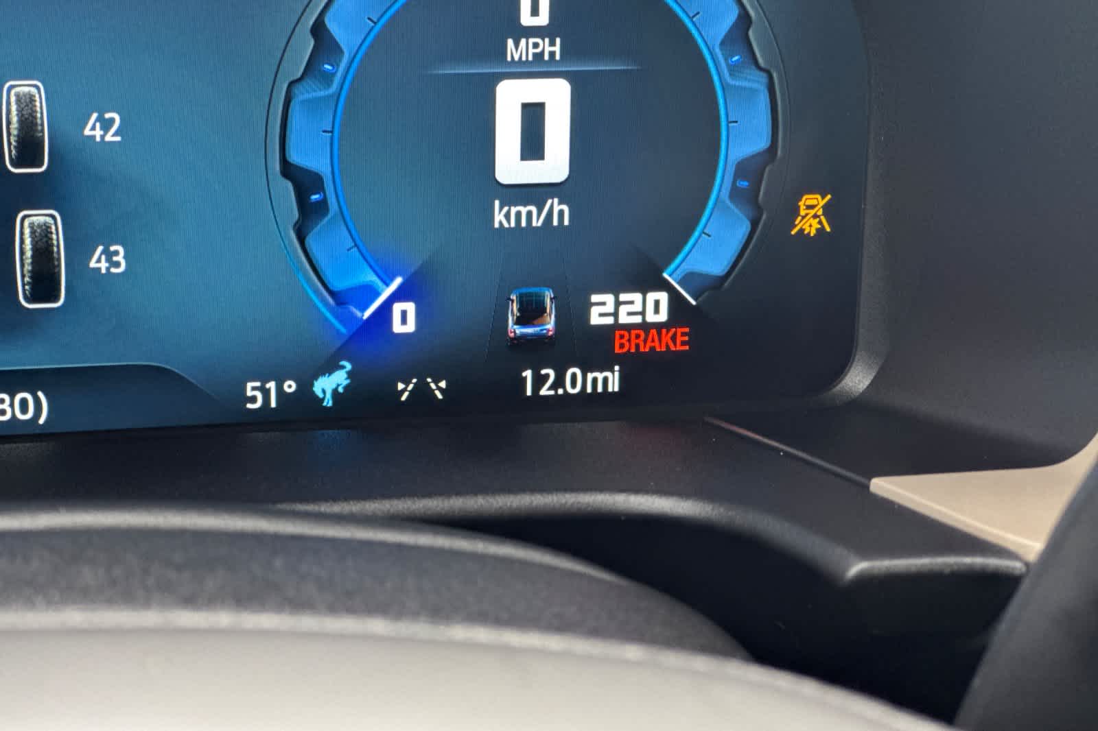 Thumbnail: 2025 Ford Bronco Sport - 25