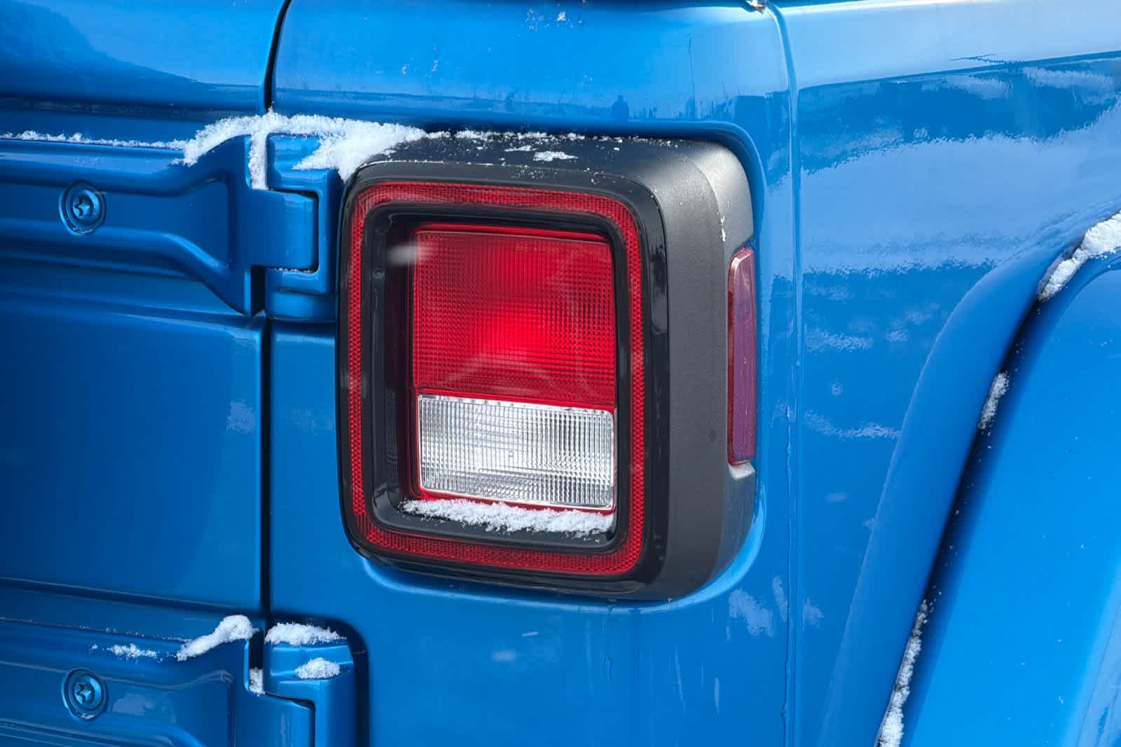 Thumbnail: 2022 Jeep Wrangler - 27