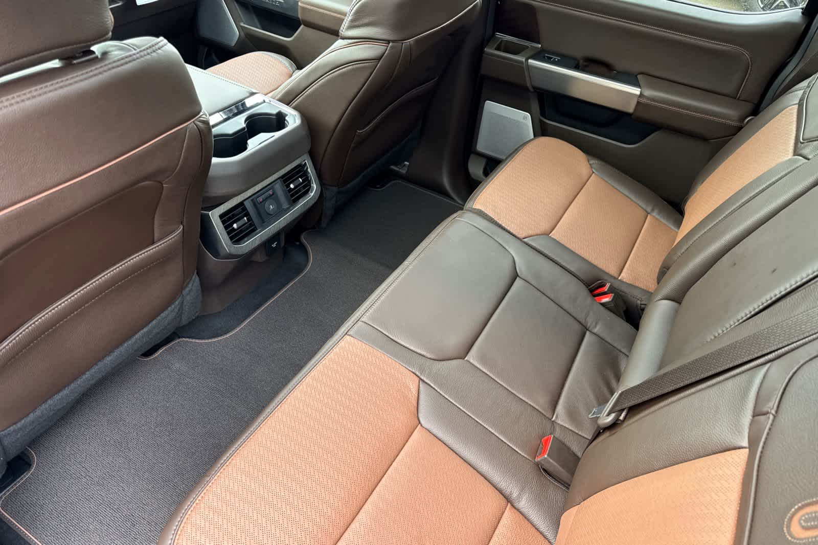 2026 Ford F-350 King Ranch photo 4