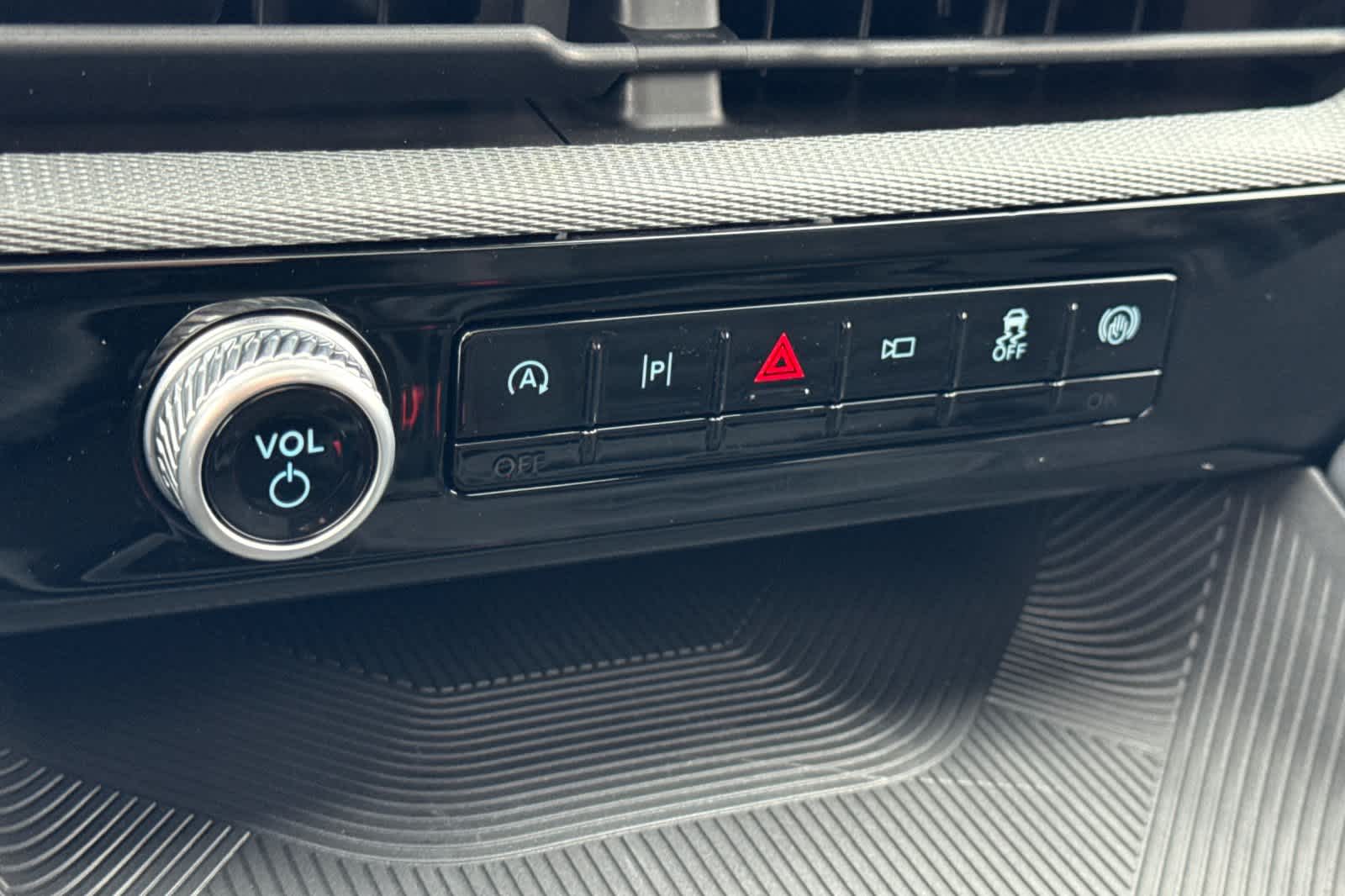 Thumbnail: 2026 Ford Explorer - 22