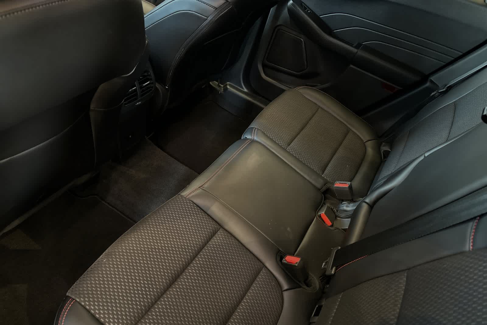 2024 Ford Escape ST-Line Select 4