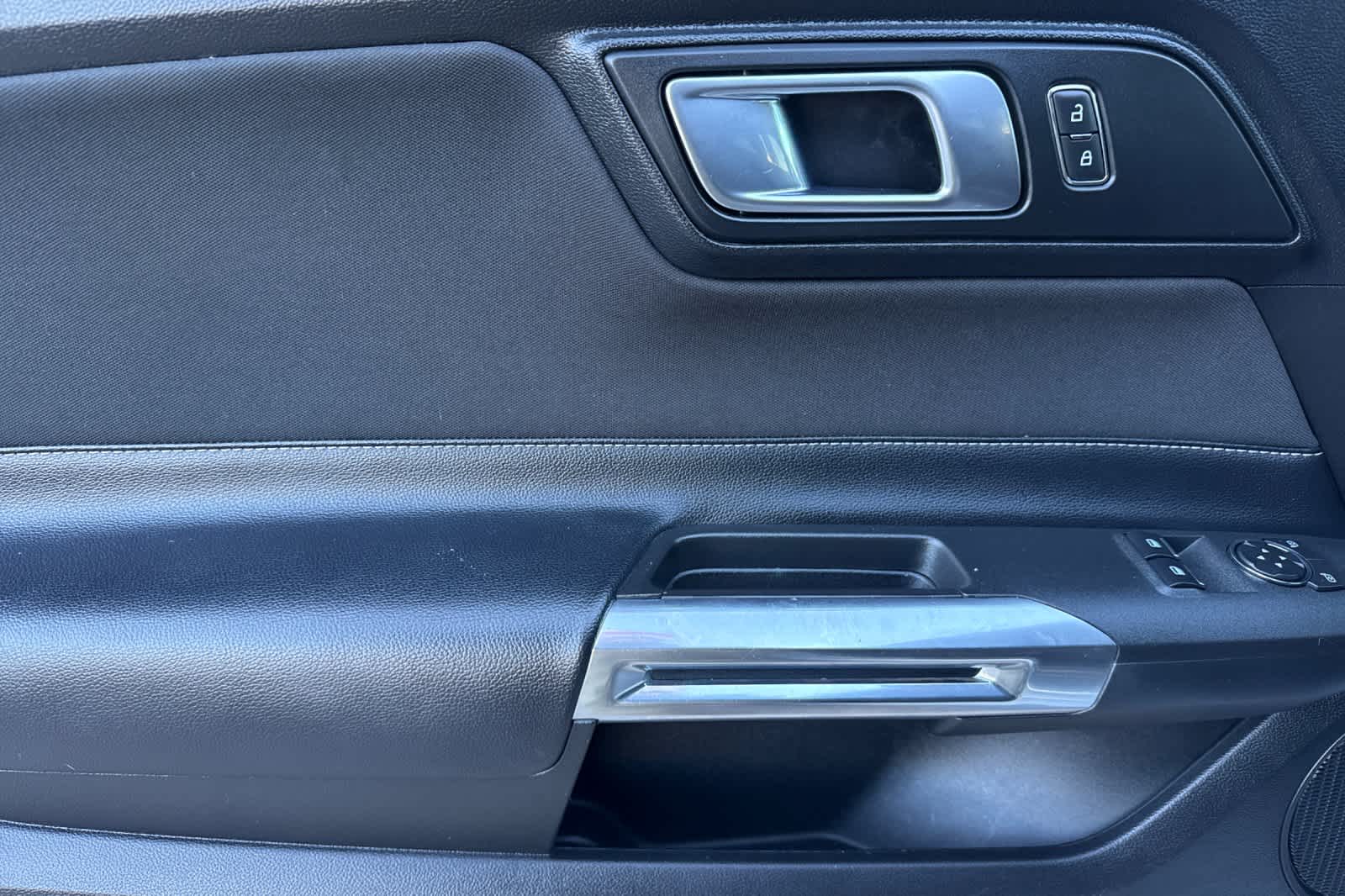 Thumbnail: 2020 Ford Mustang - 12