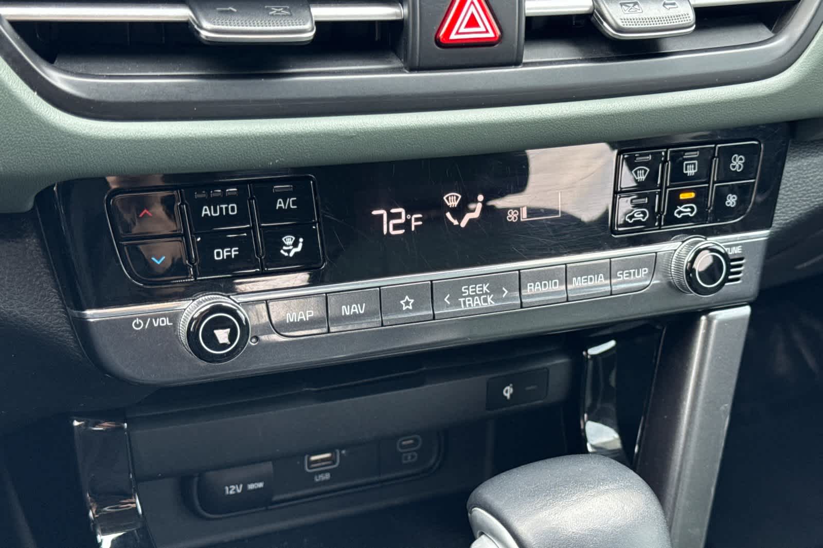 Thumbnail: 2024 Kia Seltos - 21