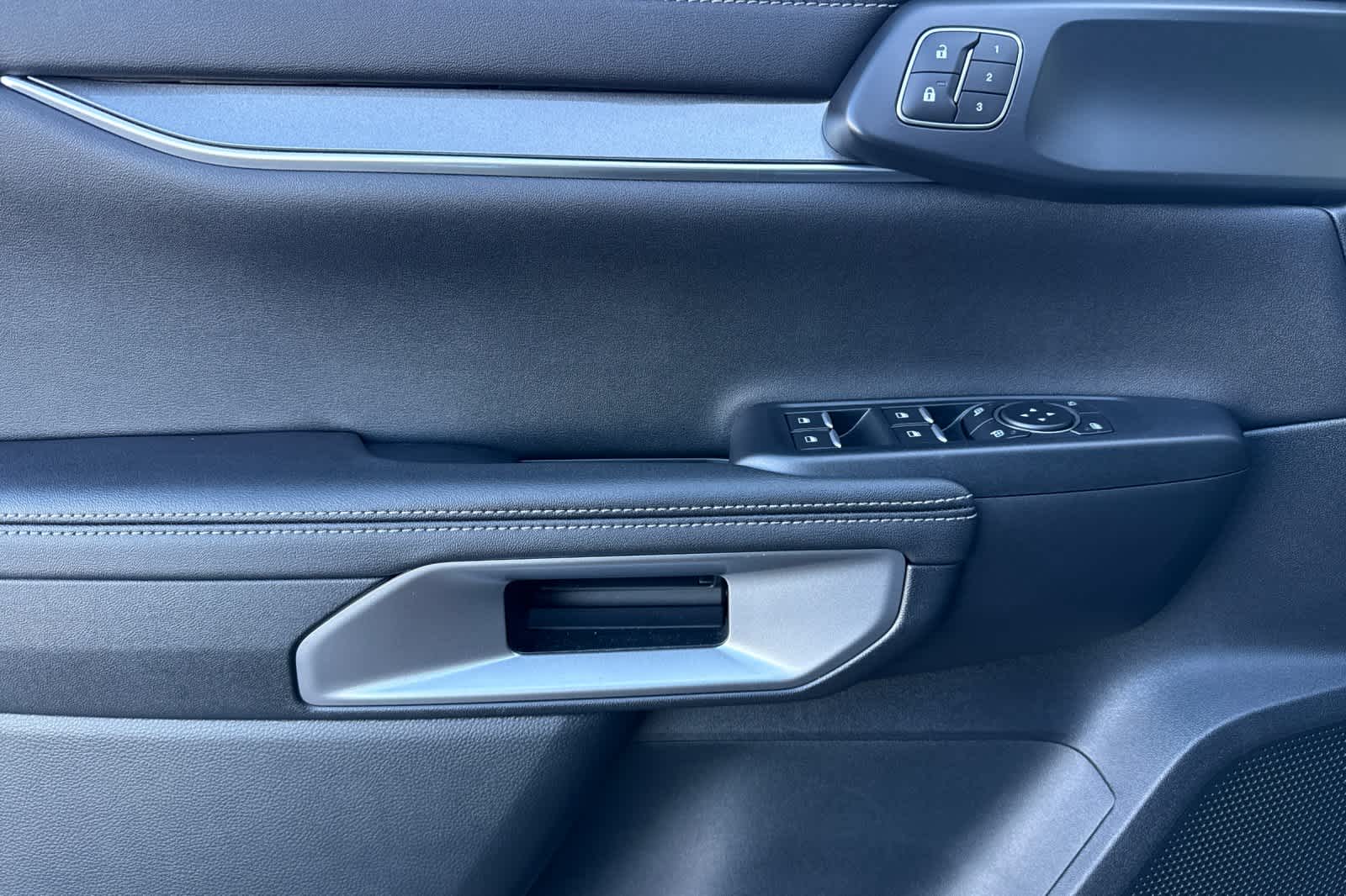 Thumbnail: 2025 Ford Ranger - 12