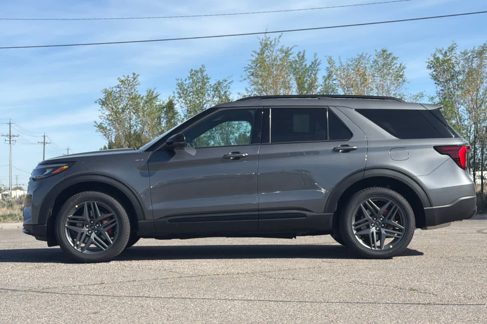 Thumbnail: 2026 Ford Explorer - 5