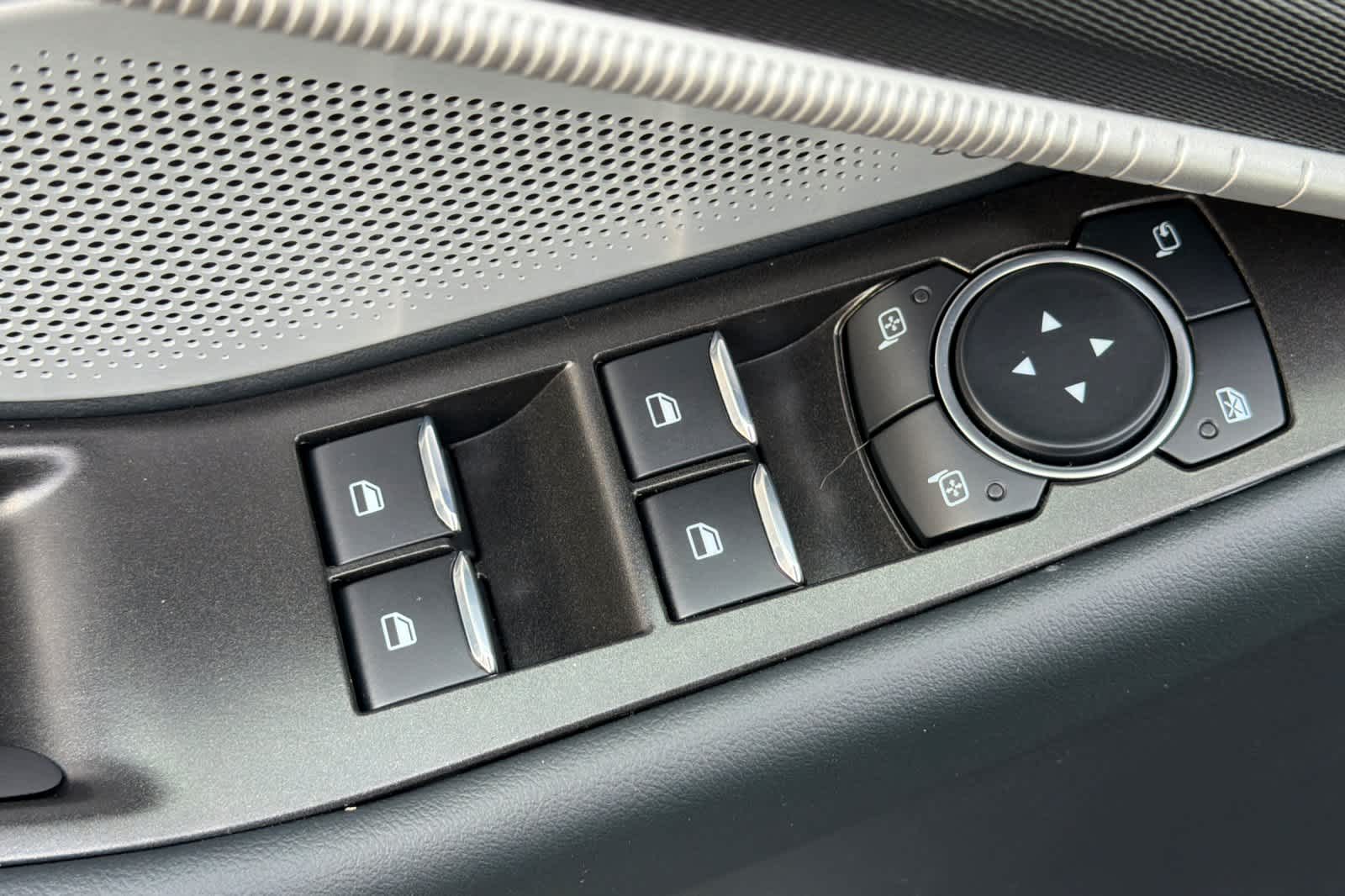 Thumbnail: 2026 Ford Explorer - 13