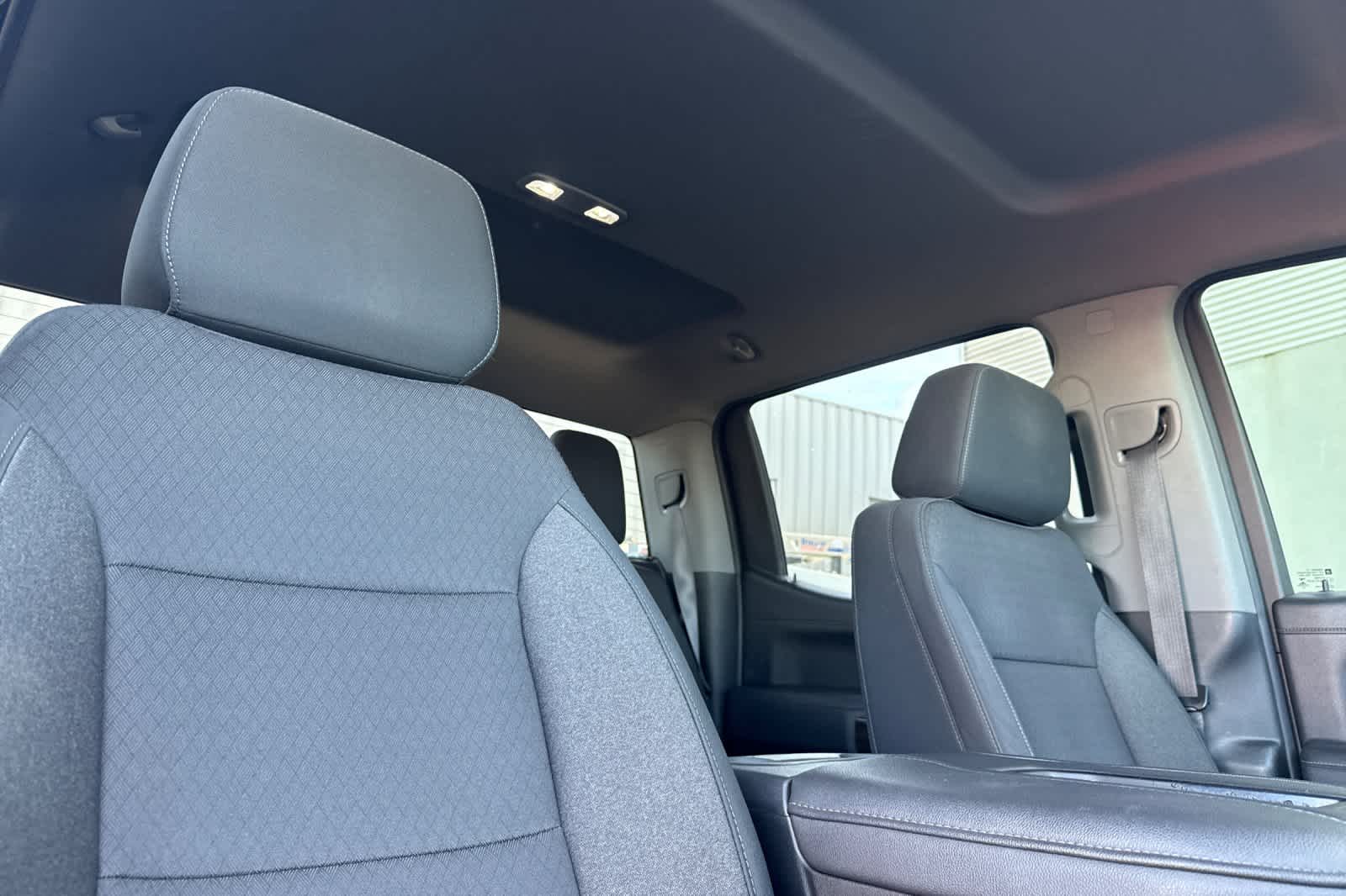 Thumbnail: 2021 Chevrolet Silverado 1500 - 16