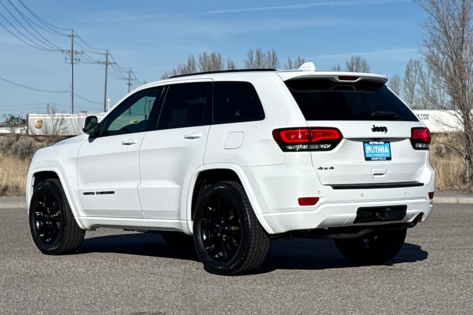 Thumbnail: 2020 Jeep Grand Cherokee - 6