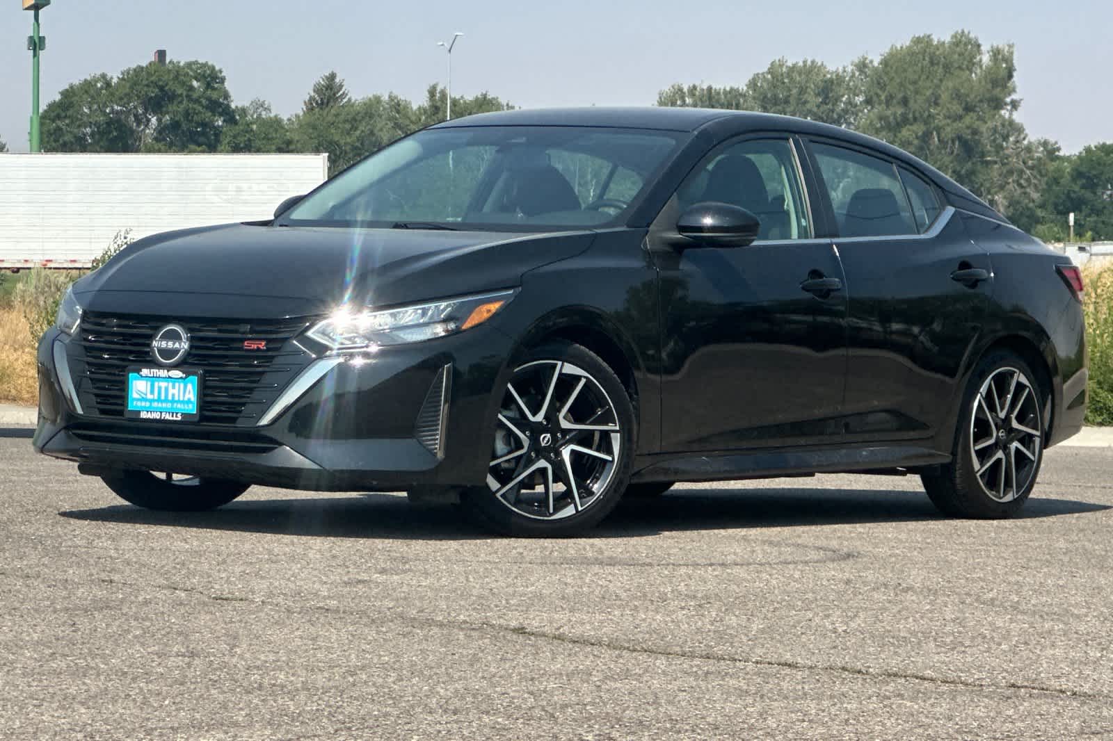 2025 Nissan Sentra SR Sedan