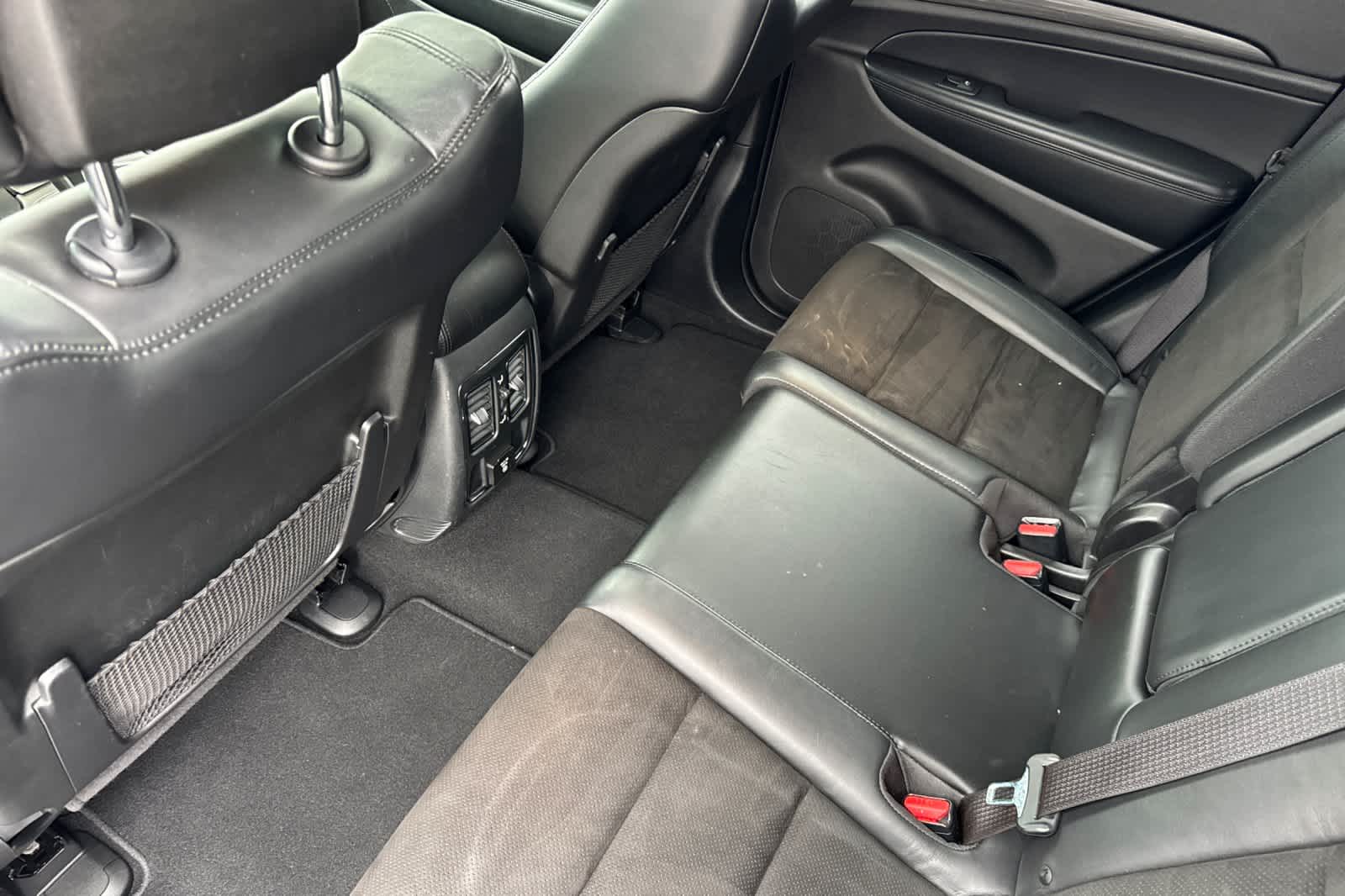 Thumbnail: 2019 Jeep Grand Cherokee - 4